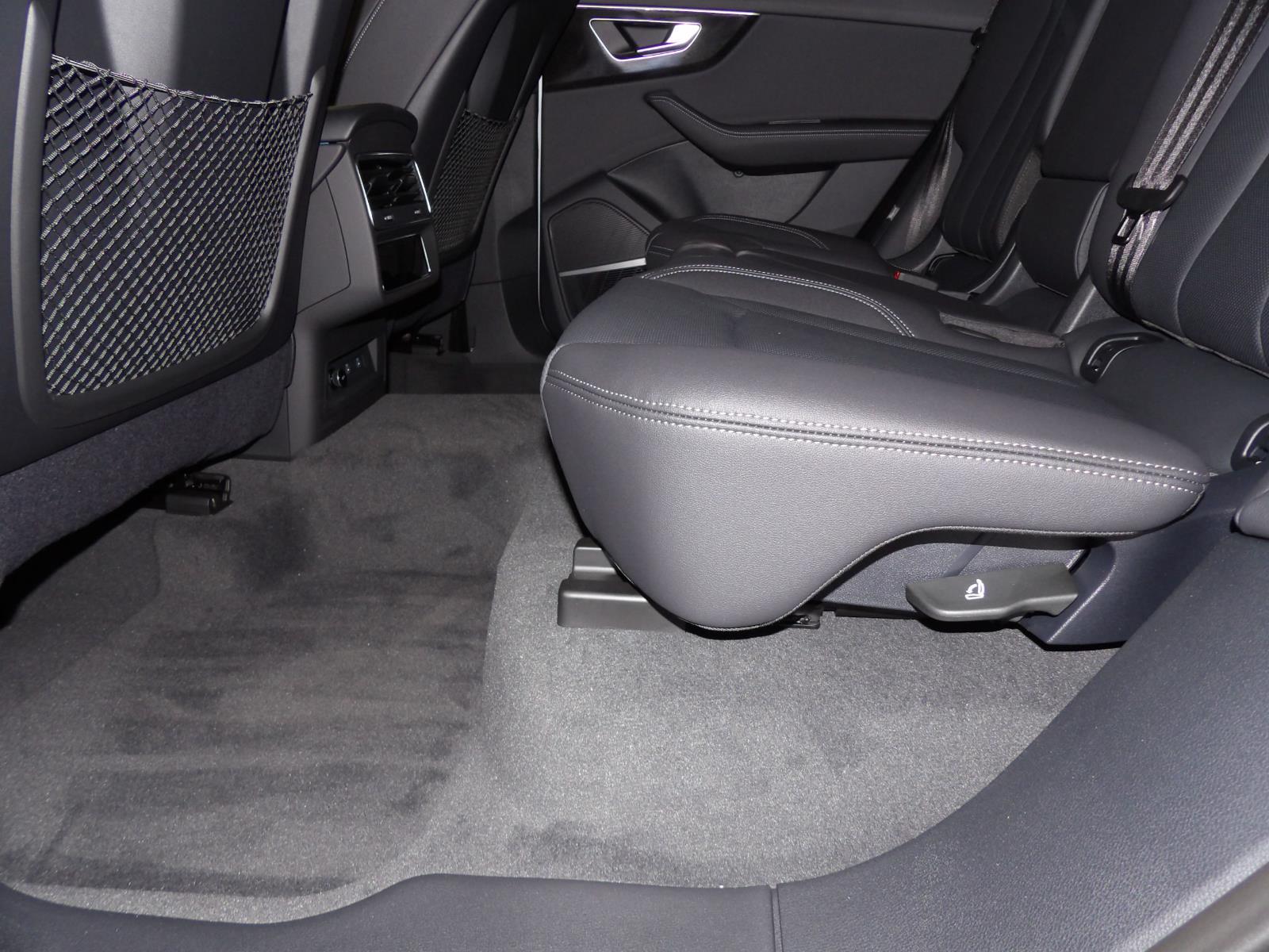 2025 Audi Q8 Premium Plus