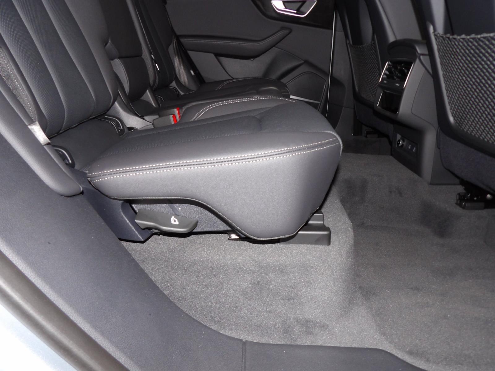 2025 Audi Q8 Premium Plus