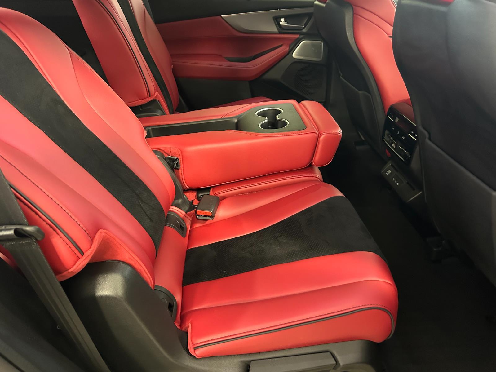 2025 Acura MDX w/A-Spec Package