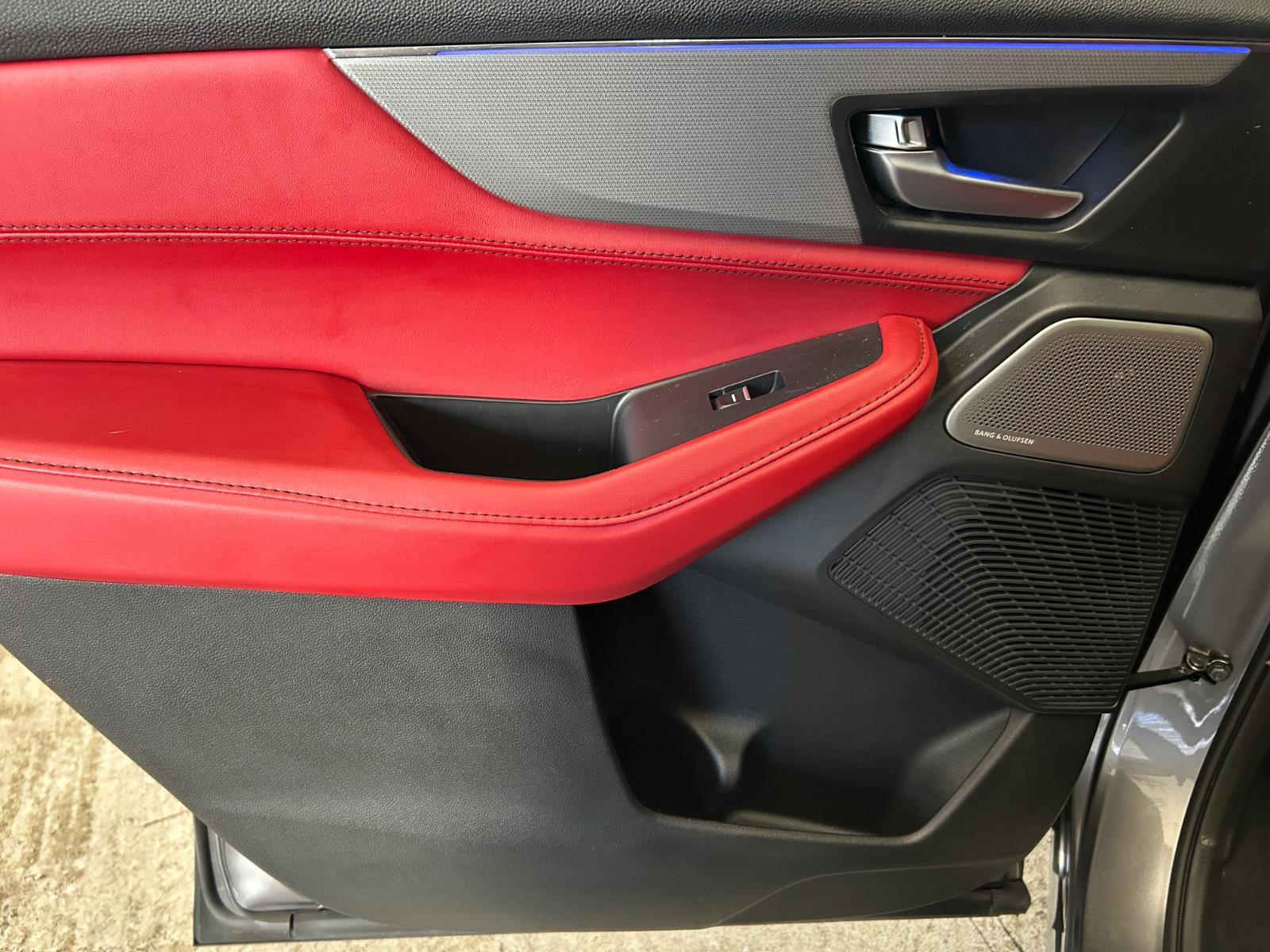 2025 Acura MDX w/A-Spec Package