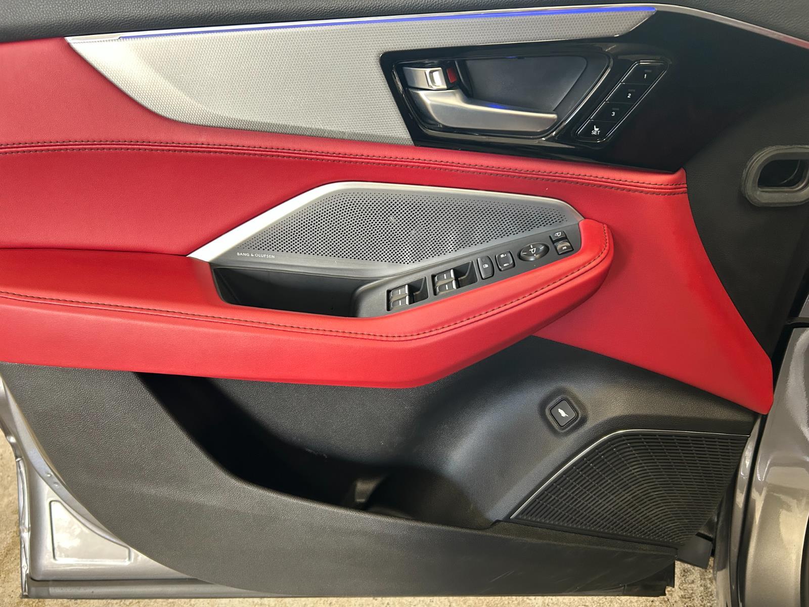 2025 Acura MDX w/A-Spec Package