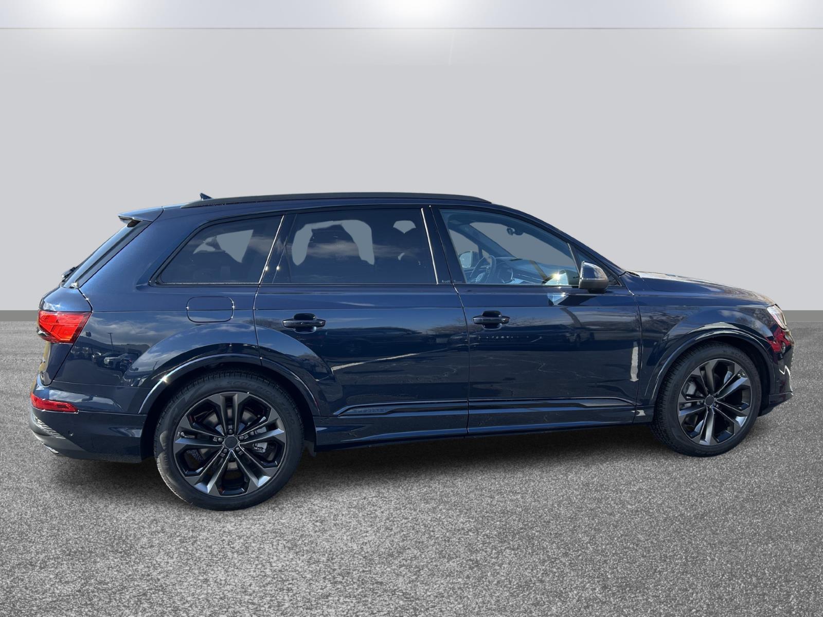 2026 Audi Q7 Premium Plus