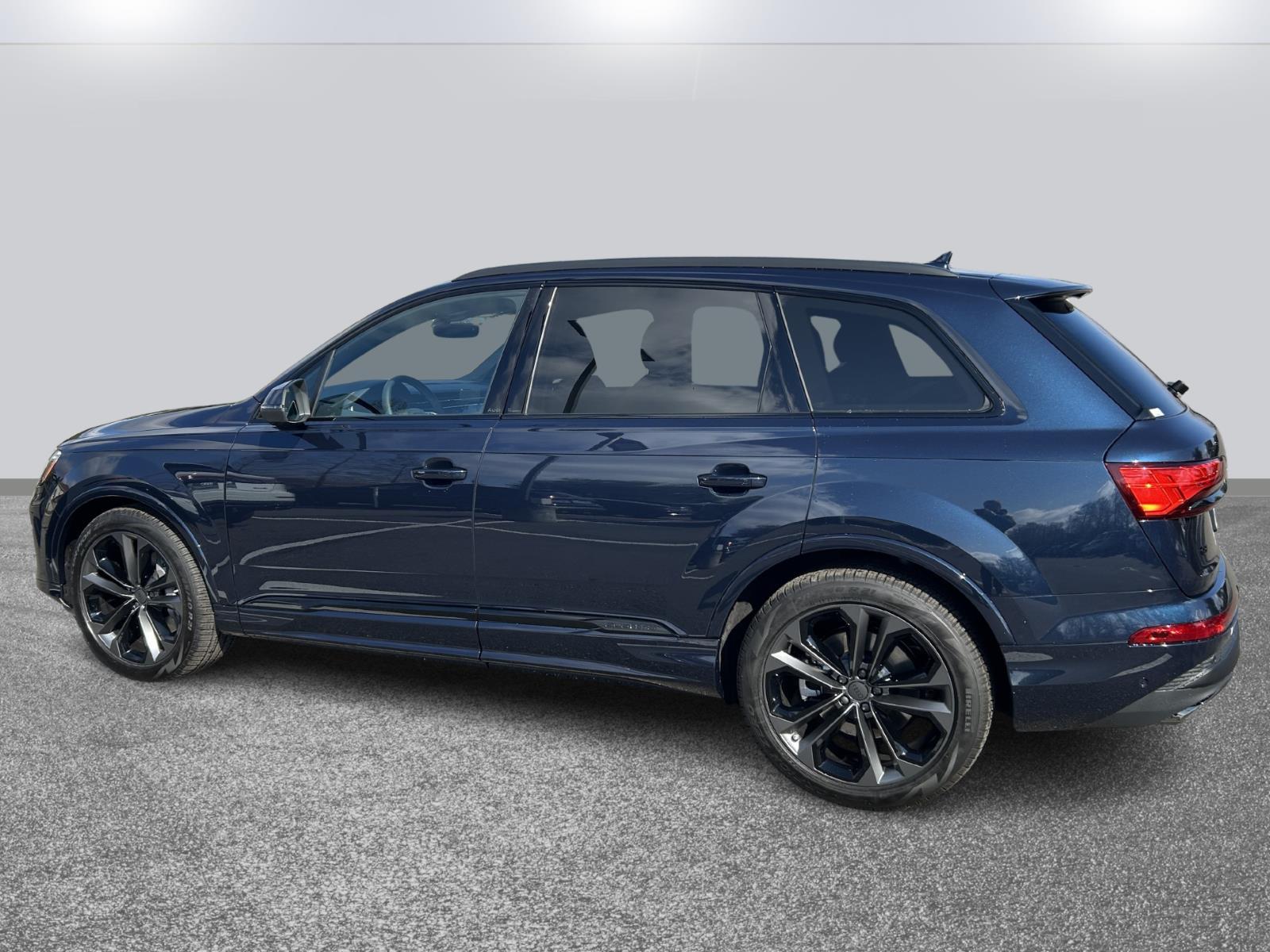 2026 Audi Q7 Premium Plus