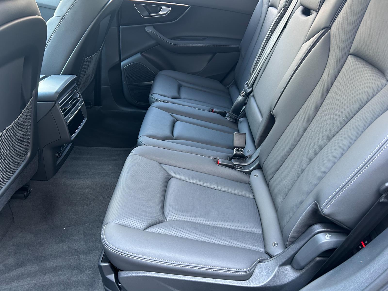 2026 Audi Q7 Premium Plus