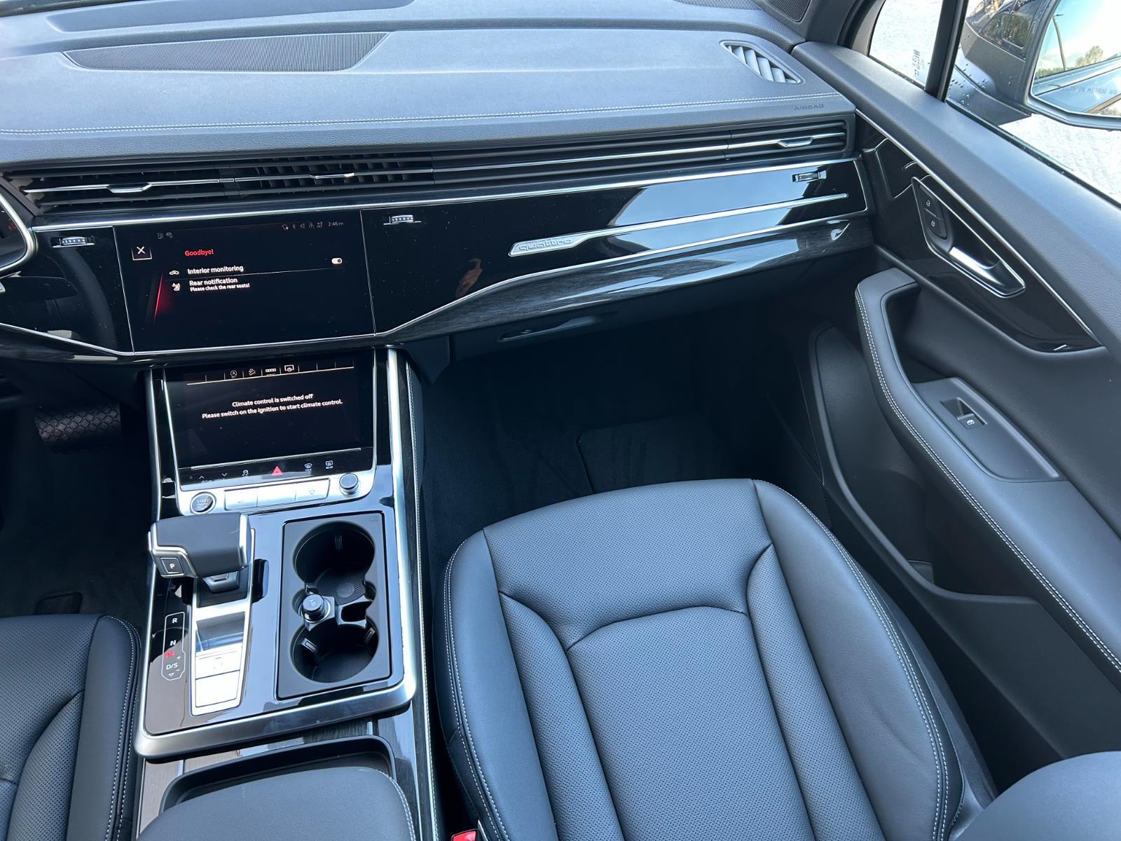 2026 Audi Q7 Premium Plus