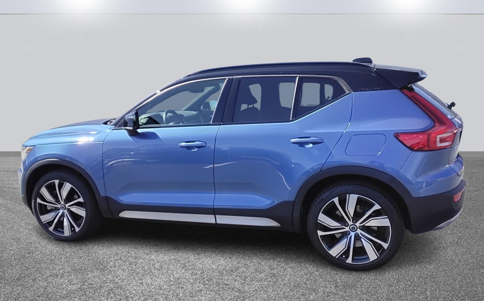 2021 Volvo XC40