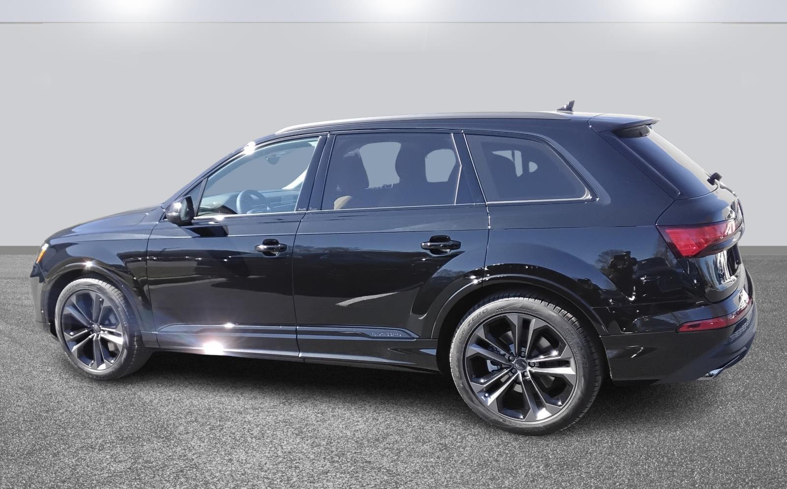 2026 Audi Q7 Premium Plus