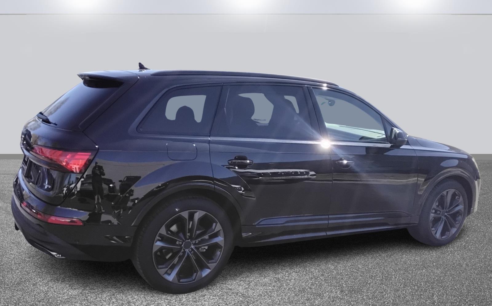 2026 Audi Q7 Premium Plus
