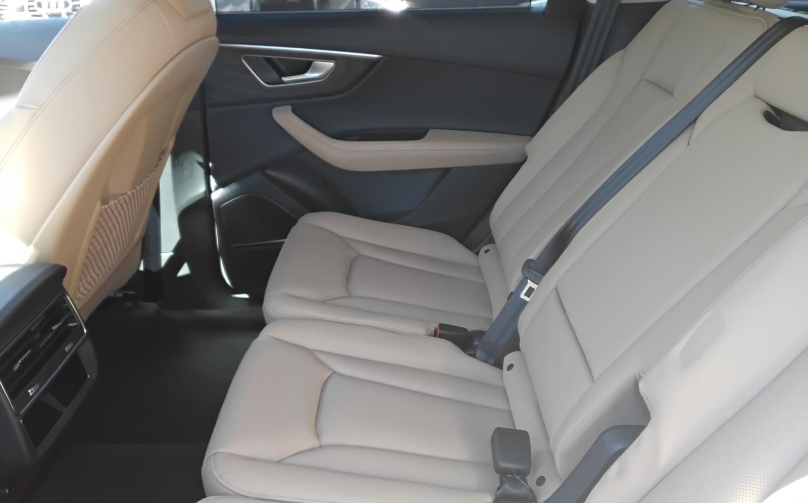 2026 Audi Q7 Premium Plus