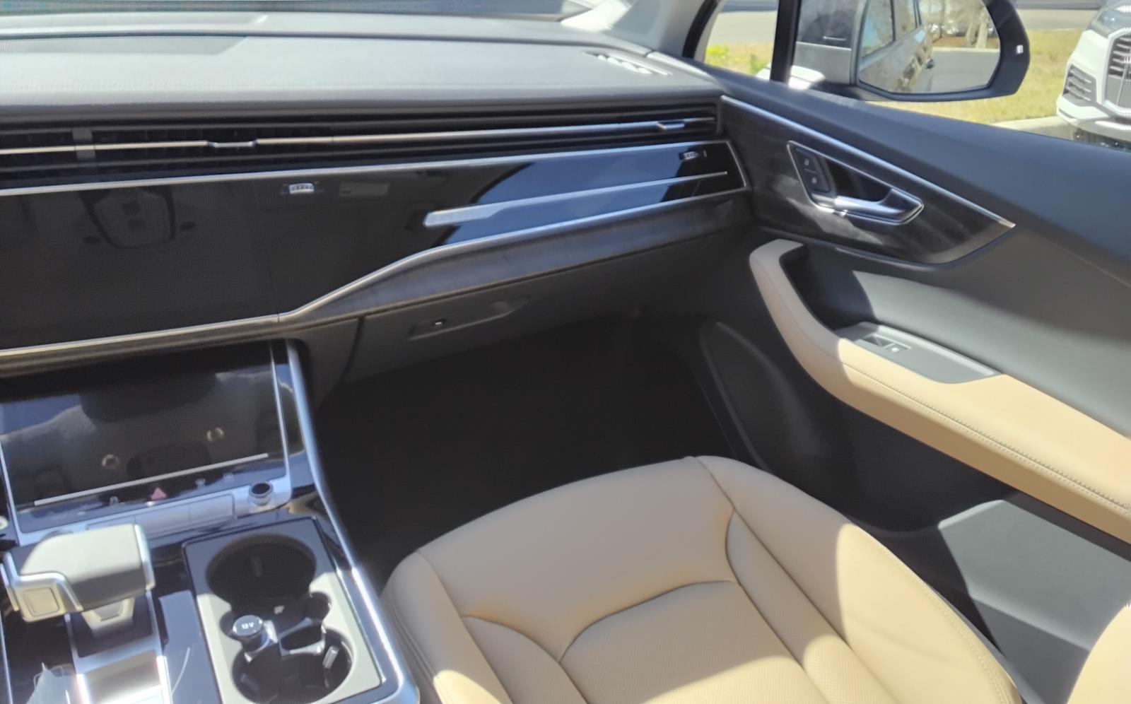 2026 Audi Q7 Premium Plus