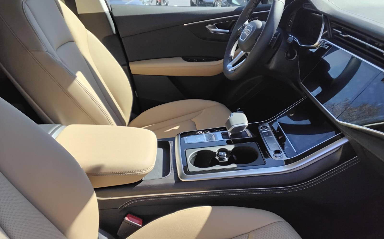 2026 Audi Q7 Premium Plus