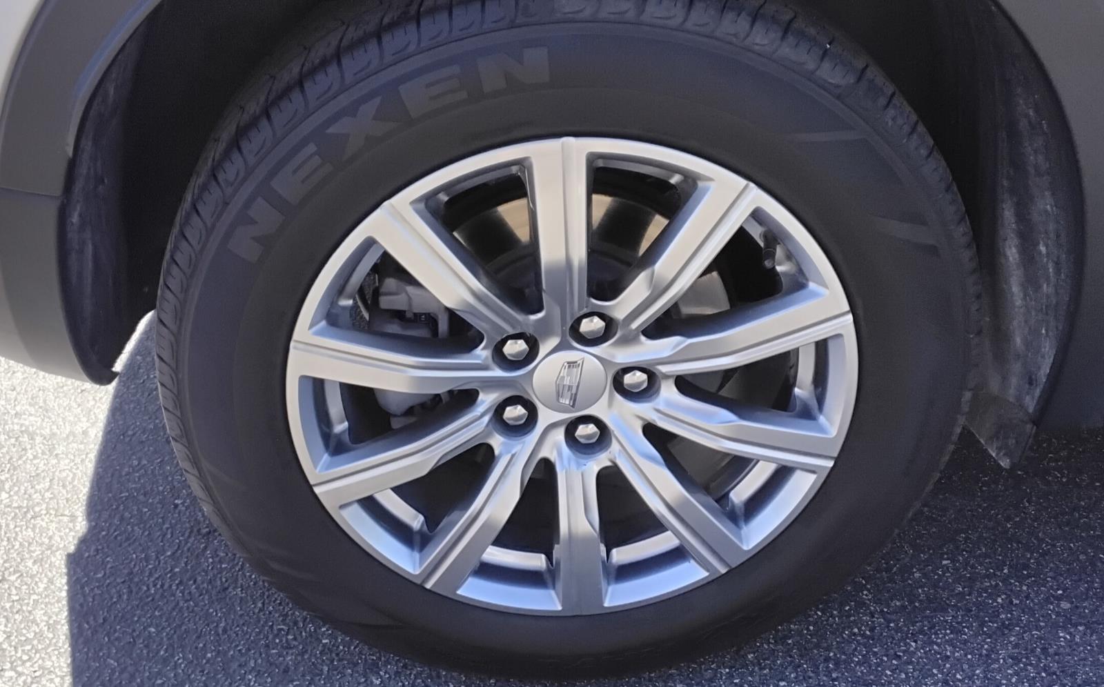 2021 Cadillac XT4 FWD Premium Luxury