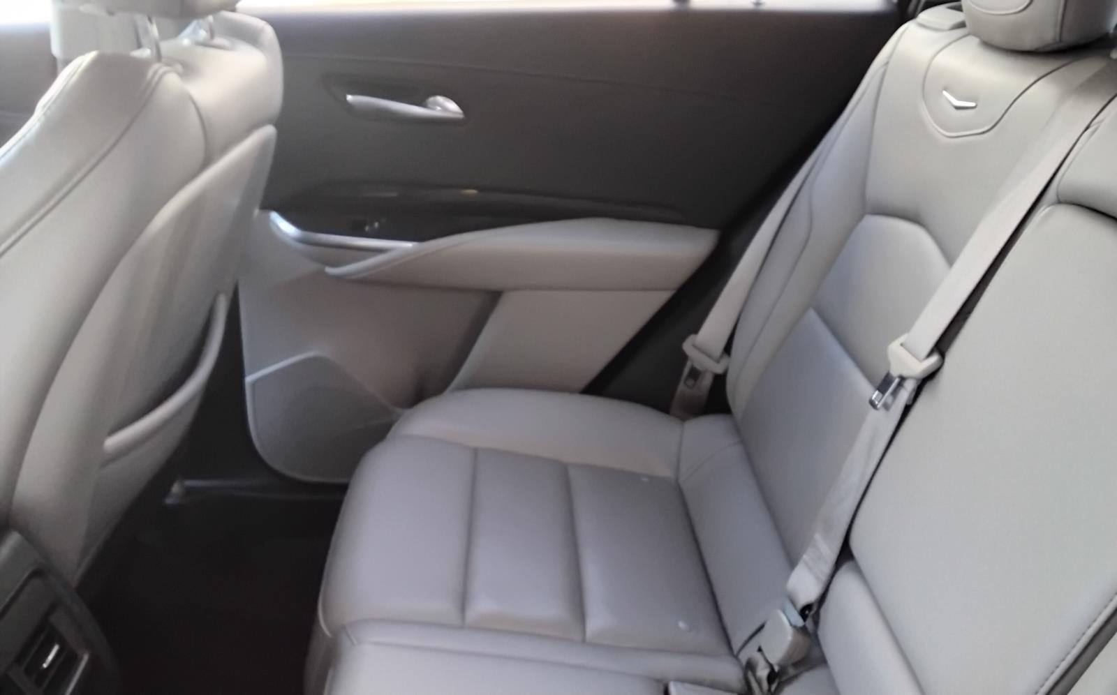 2021 Cadillac XT4 FWD Premium Luxury