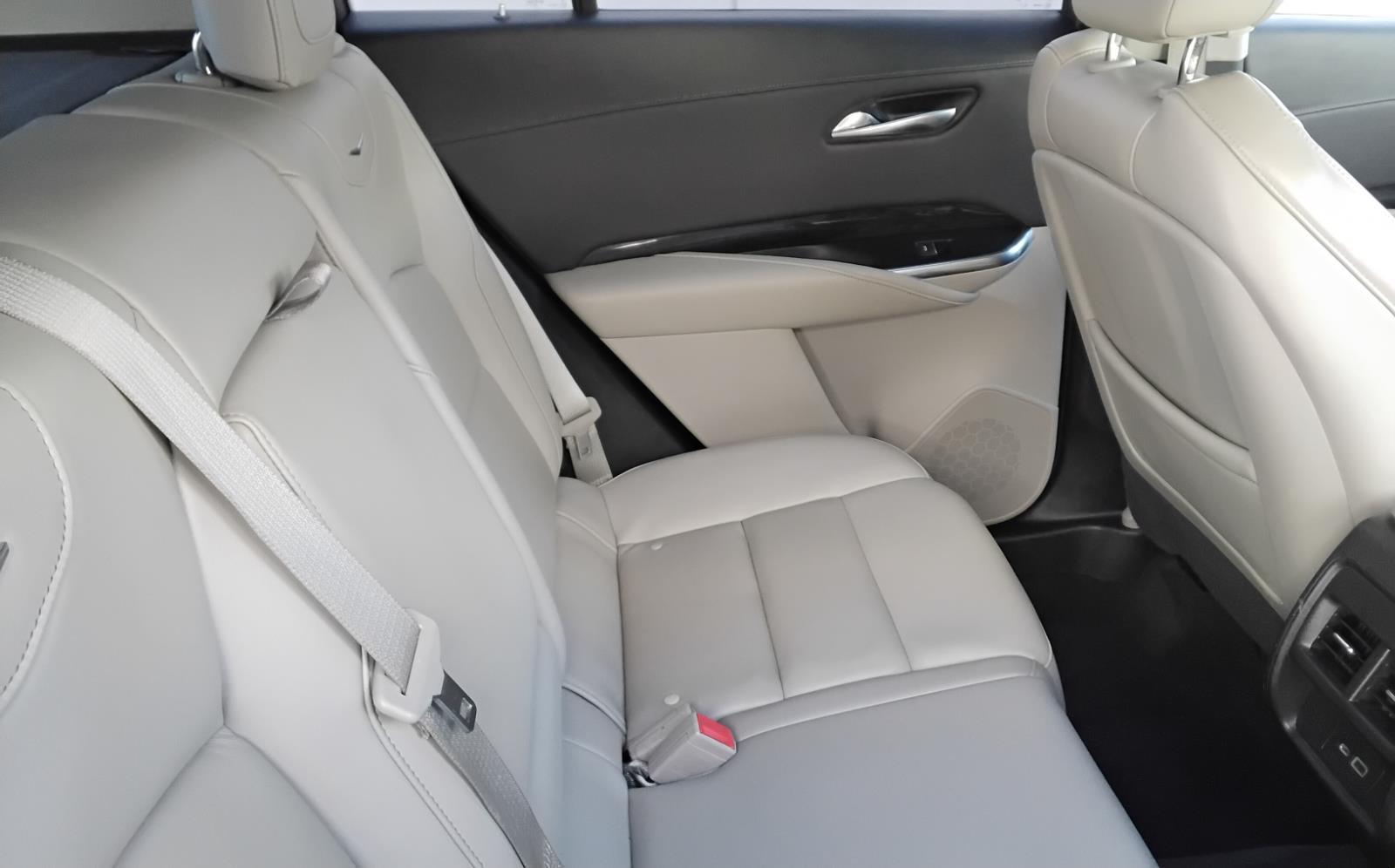 2021 Cadillac XT4 FWD Premium Luxury