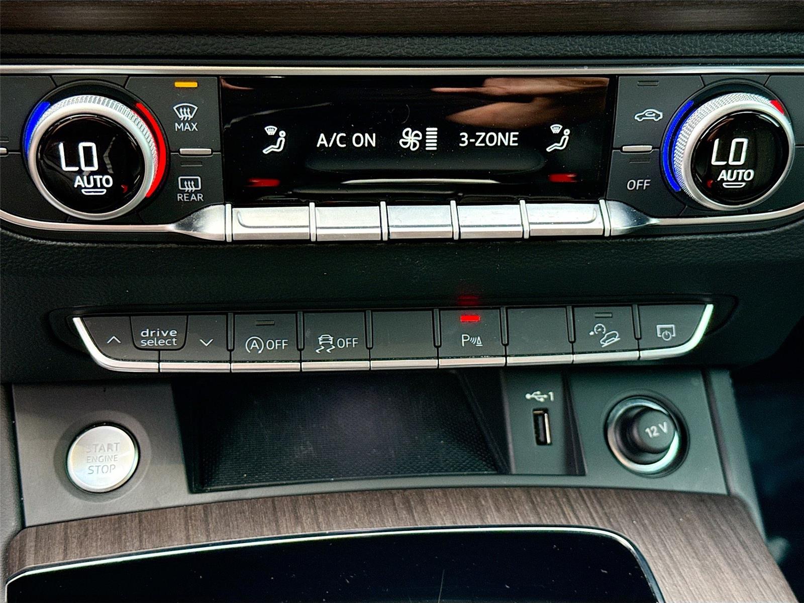 2022 Audi Q5 S line Premium Plus