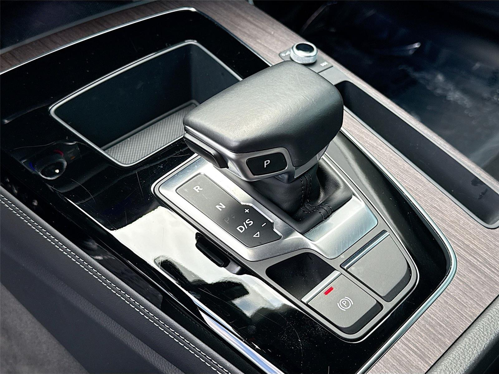 2022 Audi Q5 S line Premium Plus