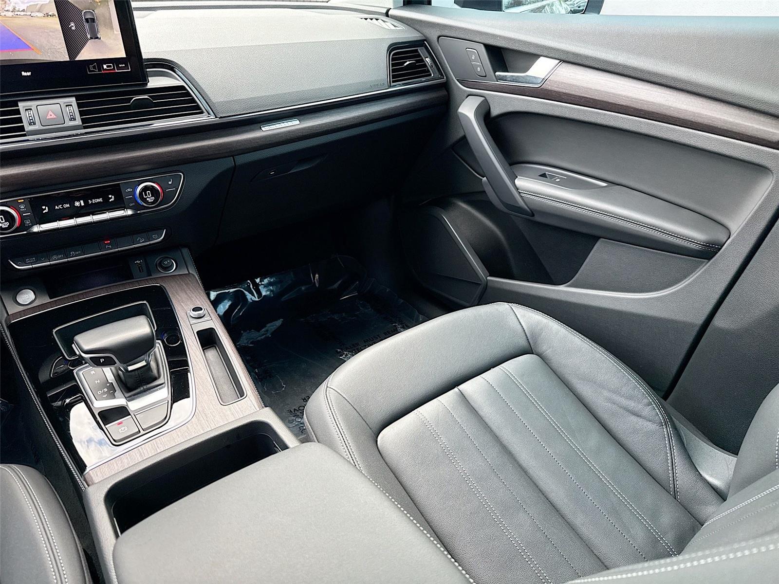 2022 Audi Q5 S line Premium Plus