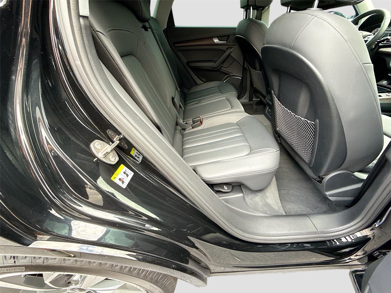 2022 Audi Q5 S line Premium Plus