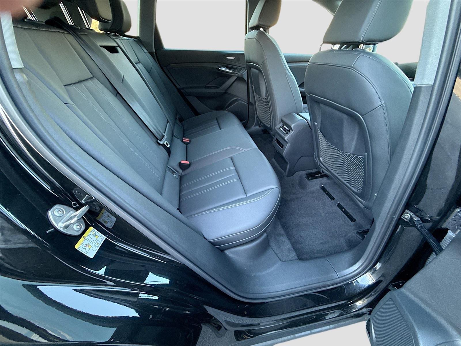 2025 Audi Q6 e-tron Premium Plus