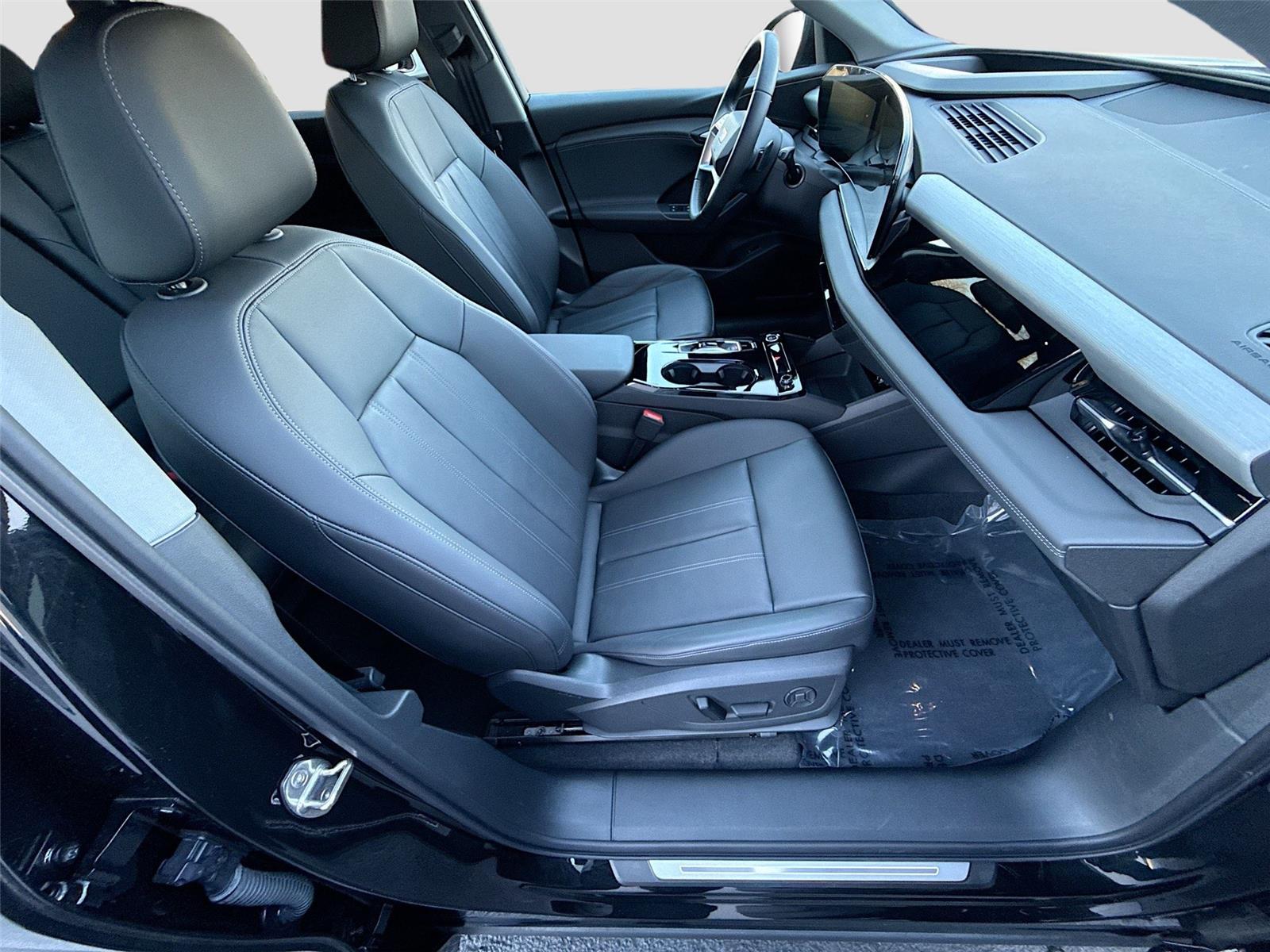 2025 Audi Q6 e-tron Premium Plus