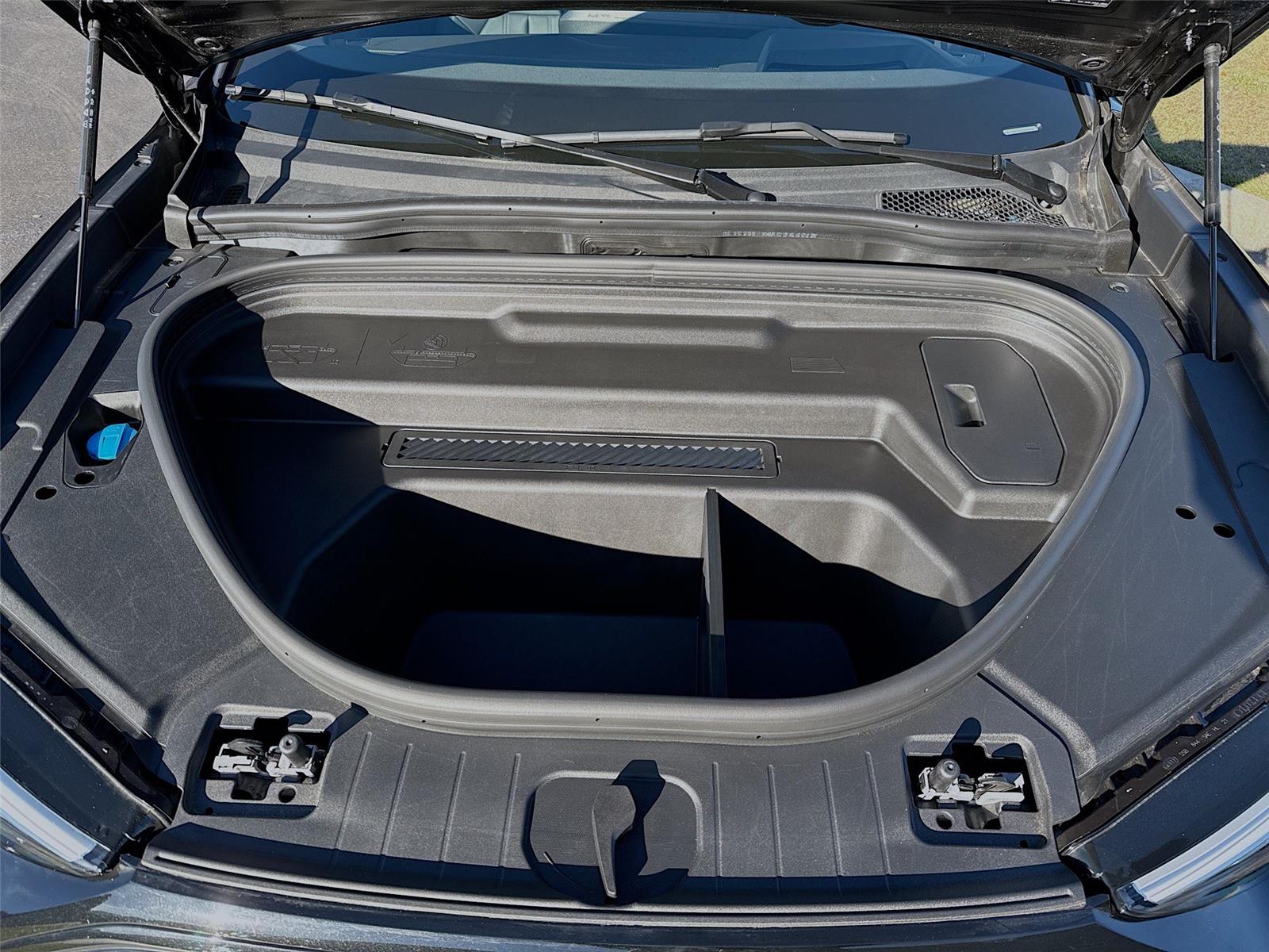 2025 Audi Q6 e-tron Premium Plus