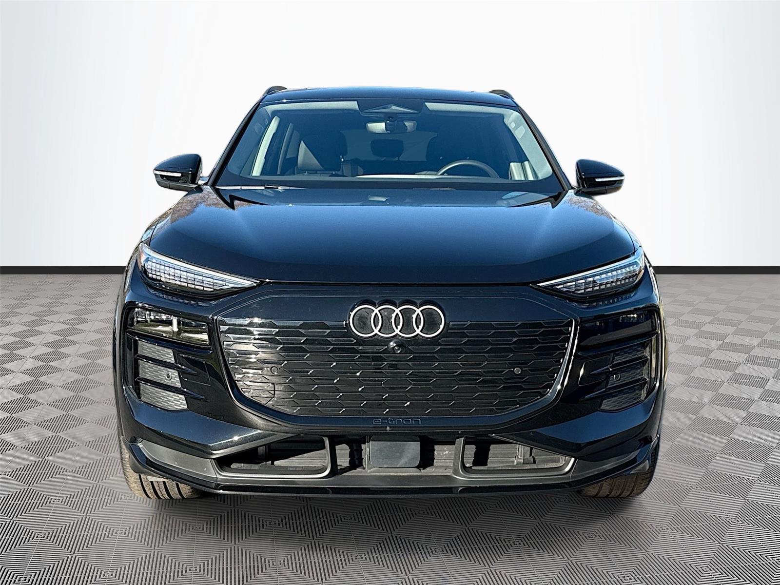 2025 Audi Q6 e-tron Premium Plus