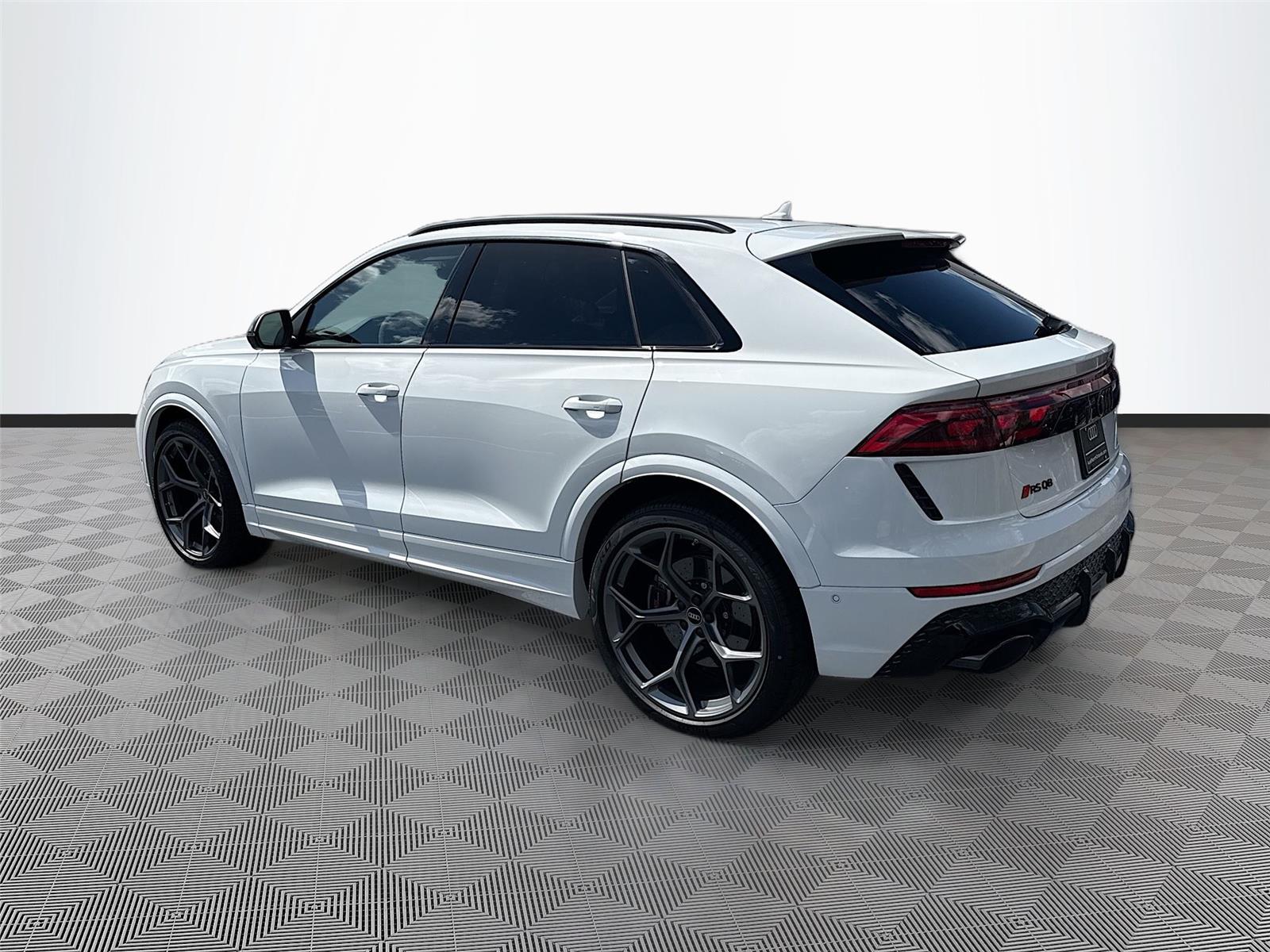 2026 Audi RS Q8 performance