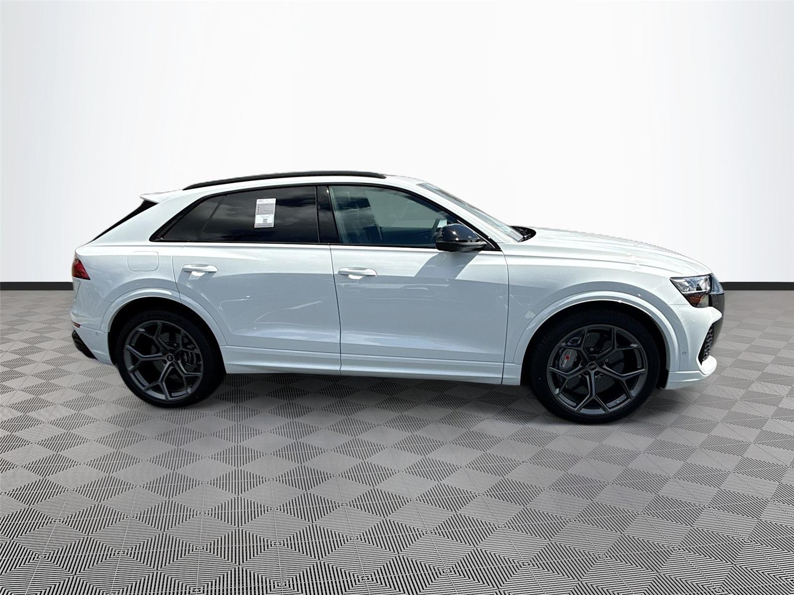 2026 Audi RS Q8 performance