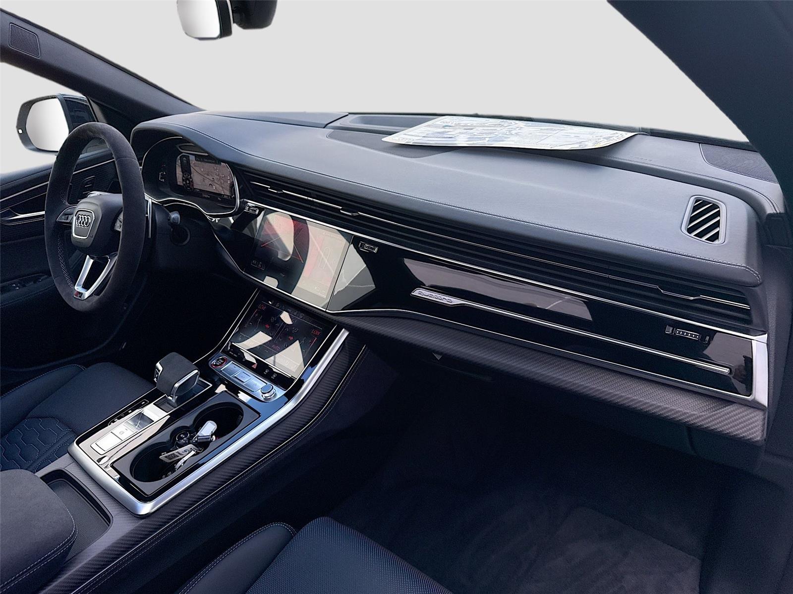 2026 Audi RS Q8 performance