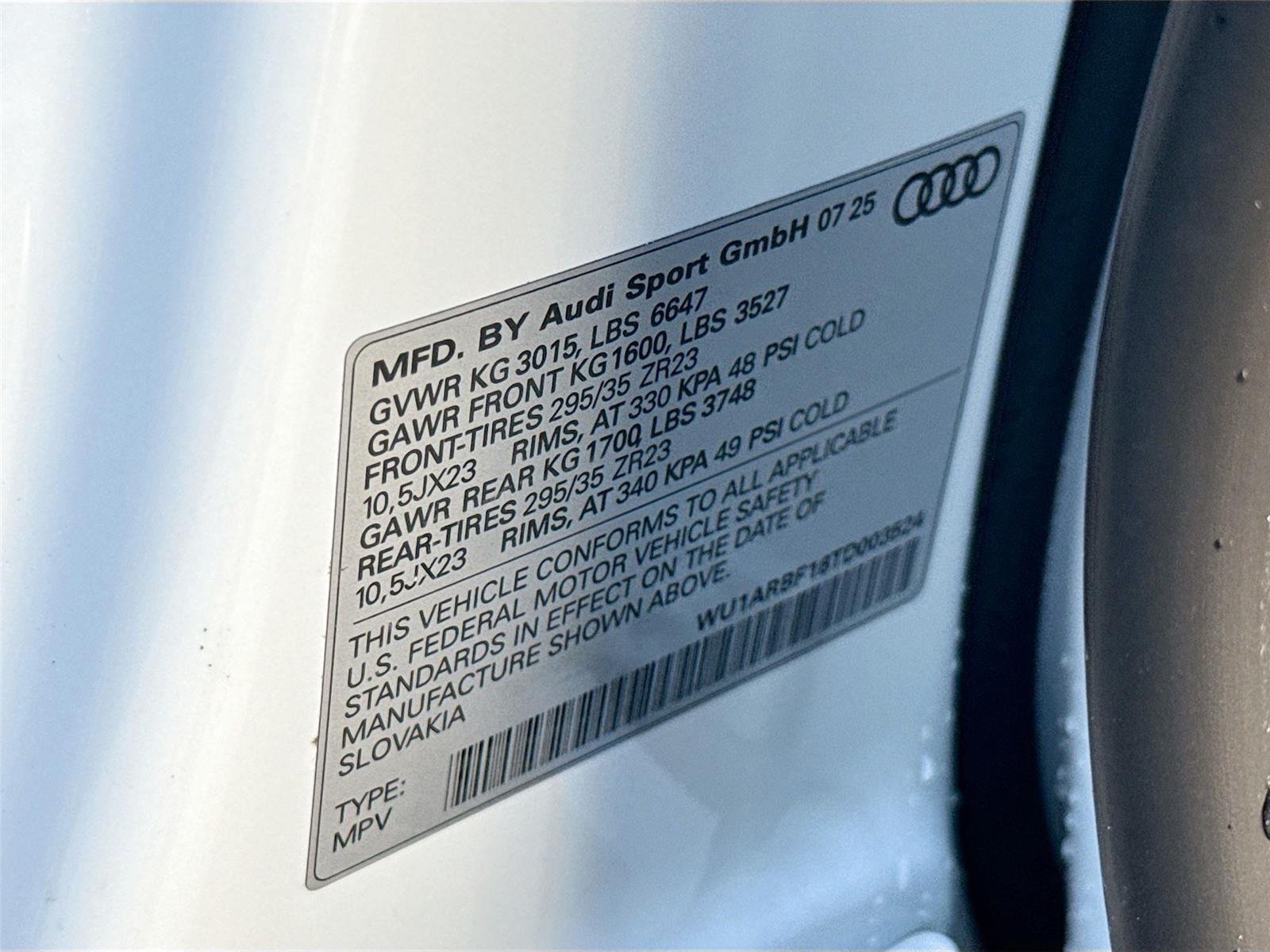 2026 Audi RS Q8 performance