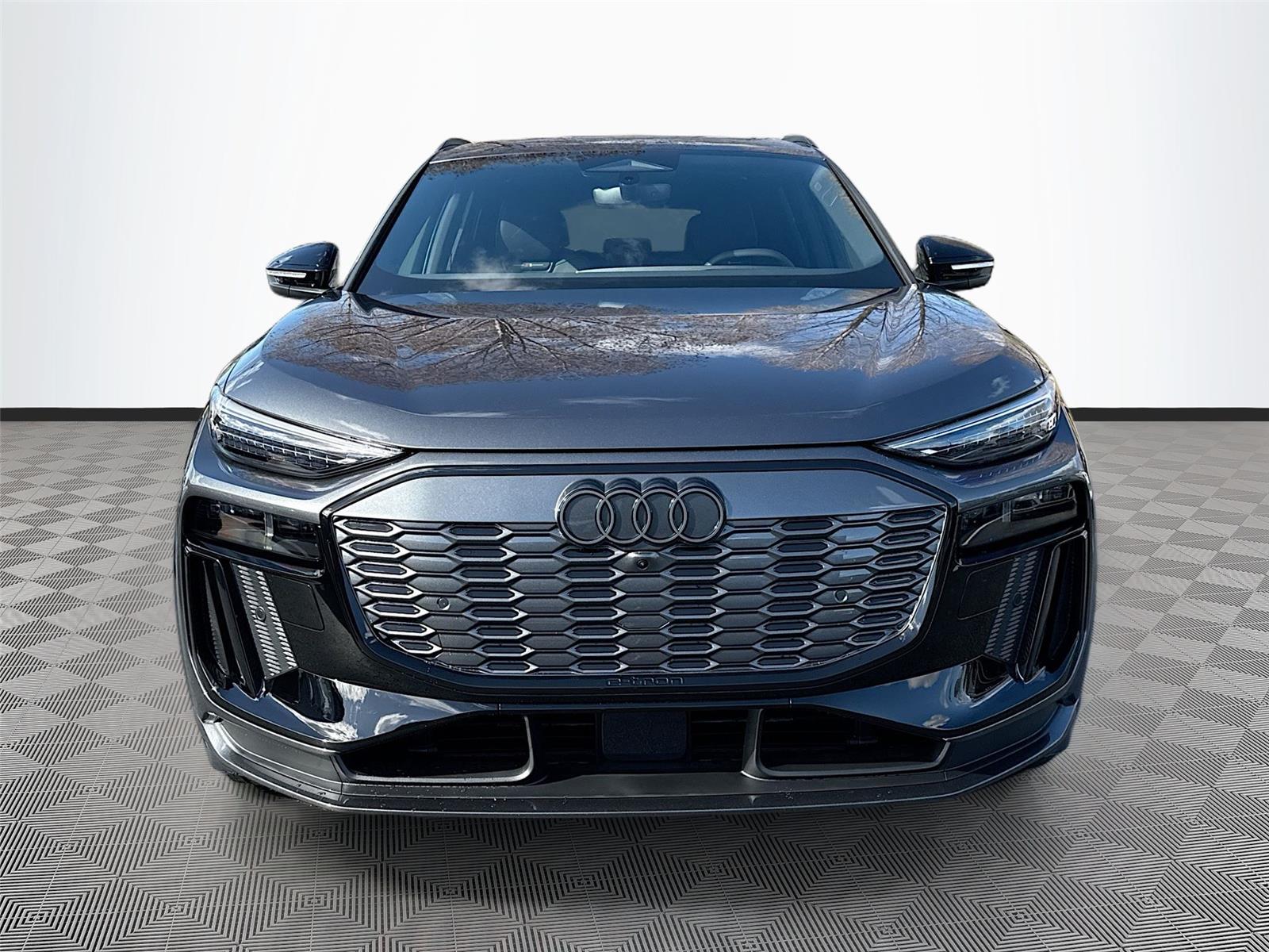 2025 Audi SQ6 e-tron Premium Plus