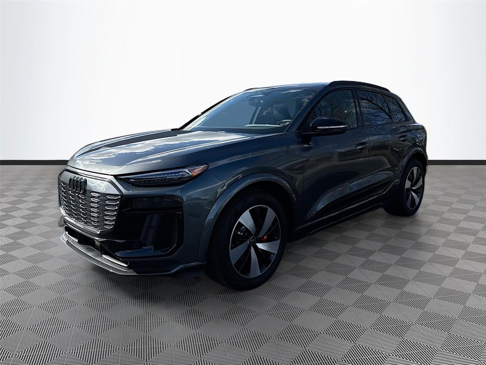 2025 Audi SQ6 e-tron Premium Plus