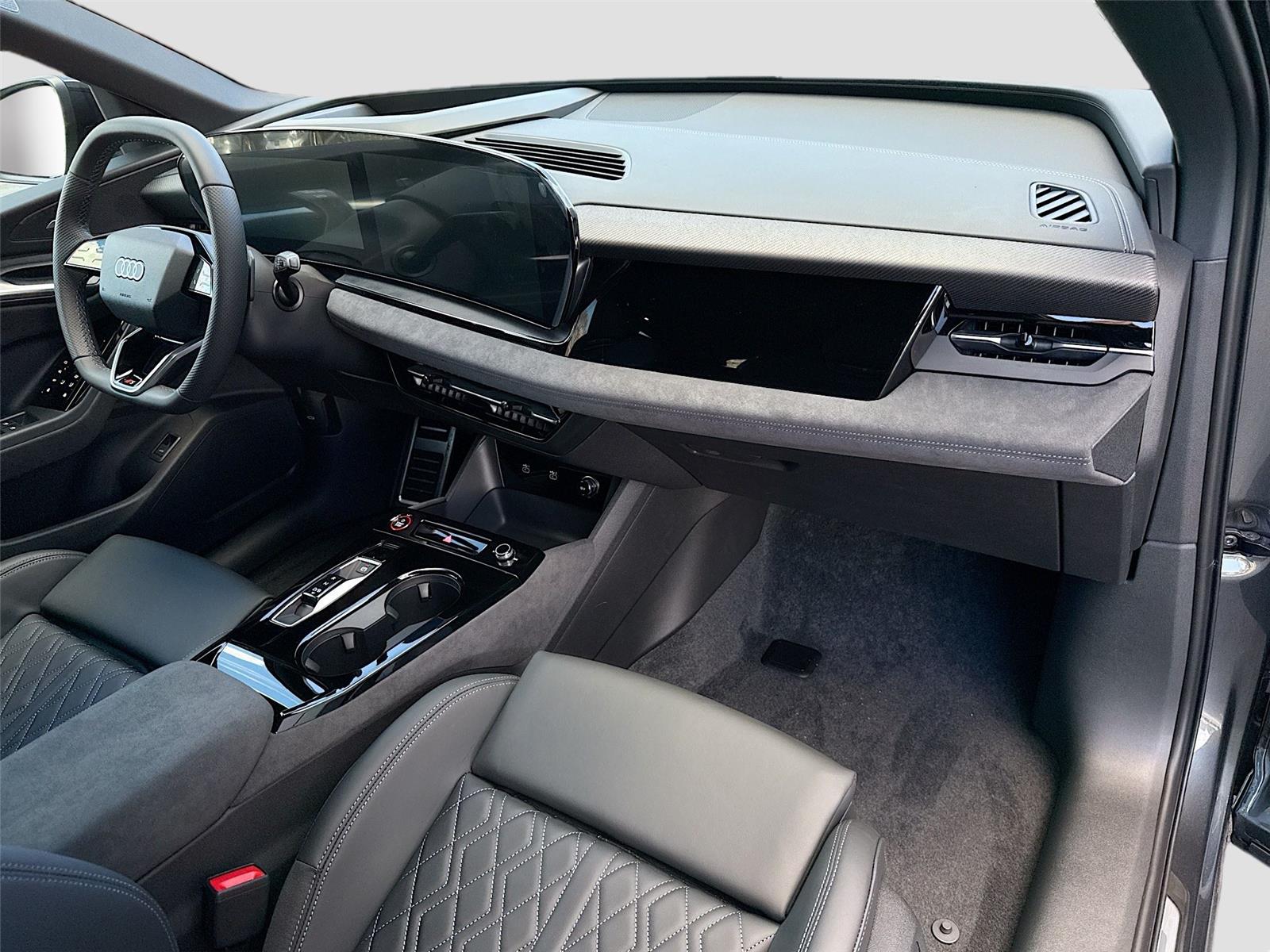 2025 Audi SQ6 e-tron Premium Plus