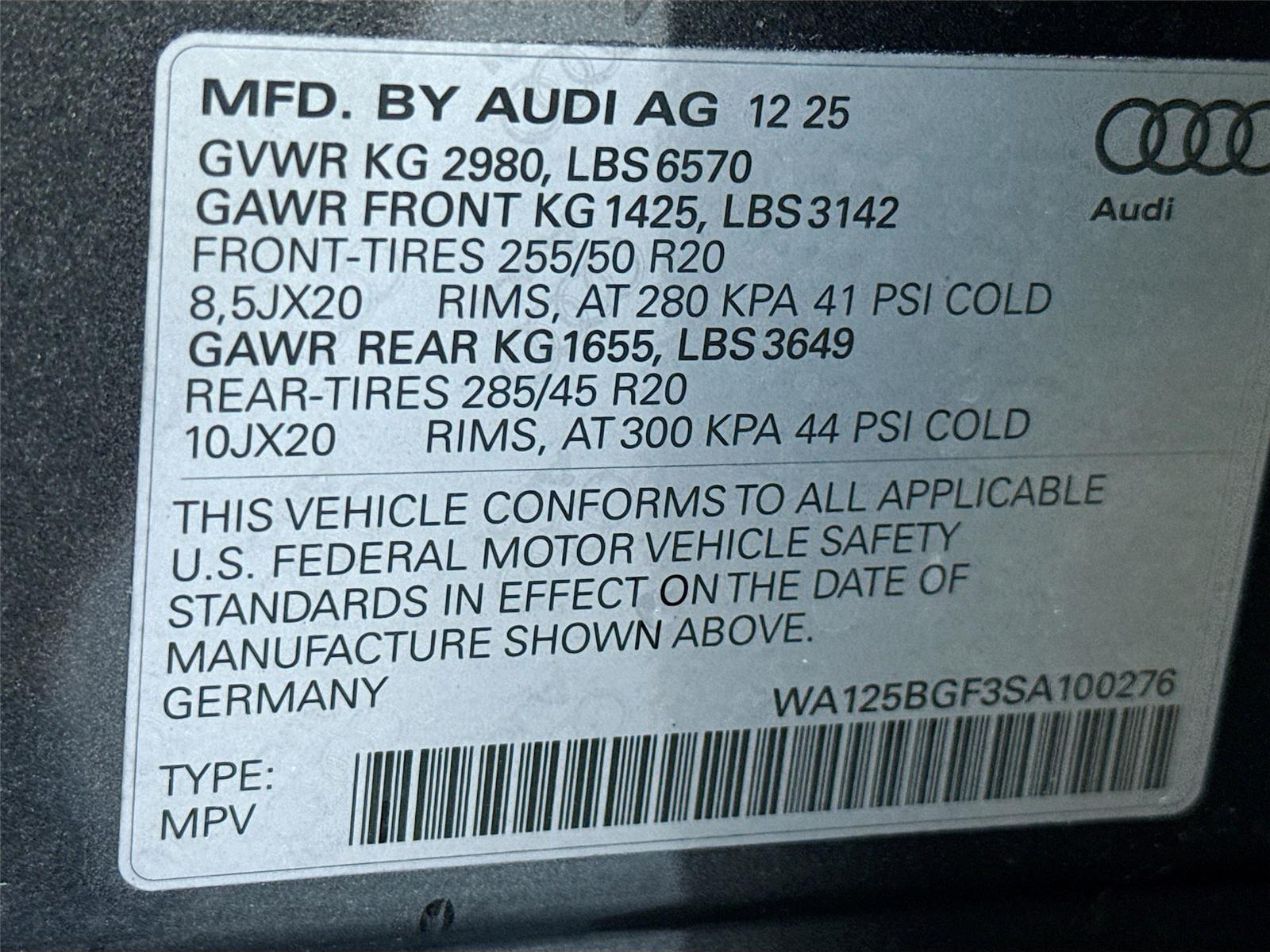 2025 Audi SQ6 e-tron Premium Plus