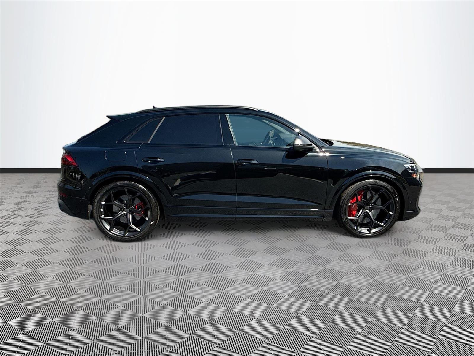 2026 Audi RS Q8 performance