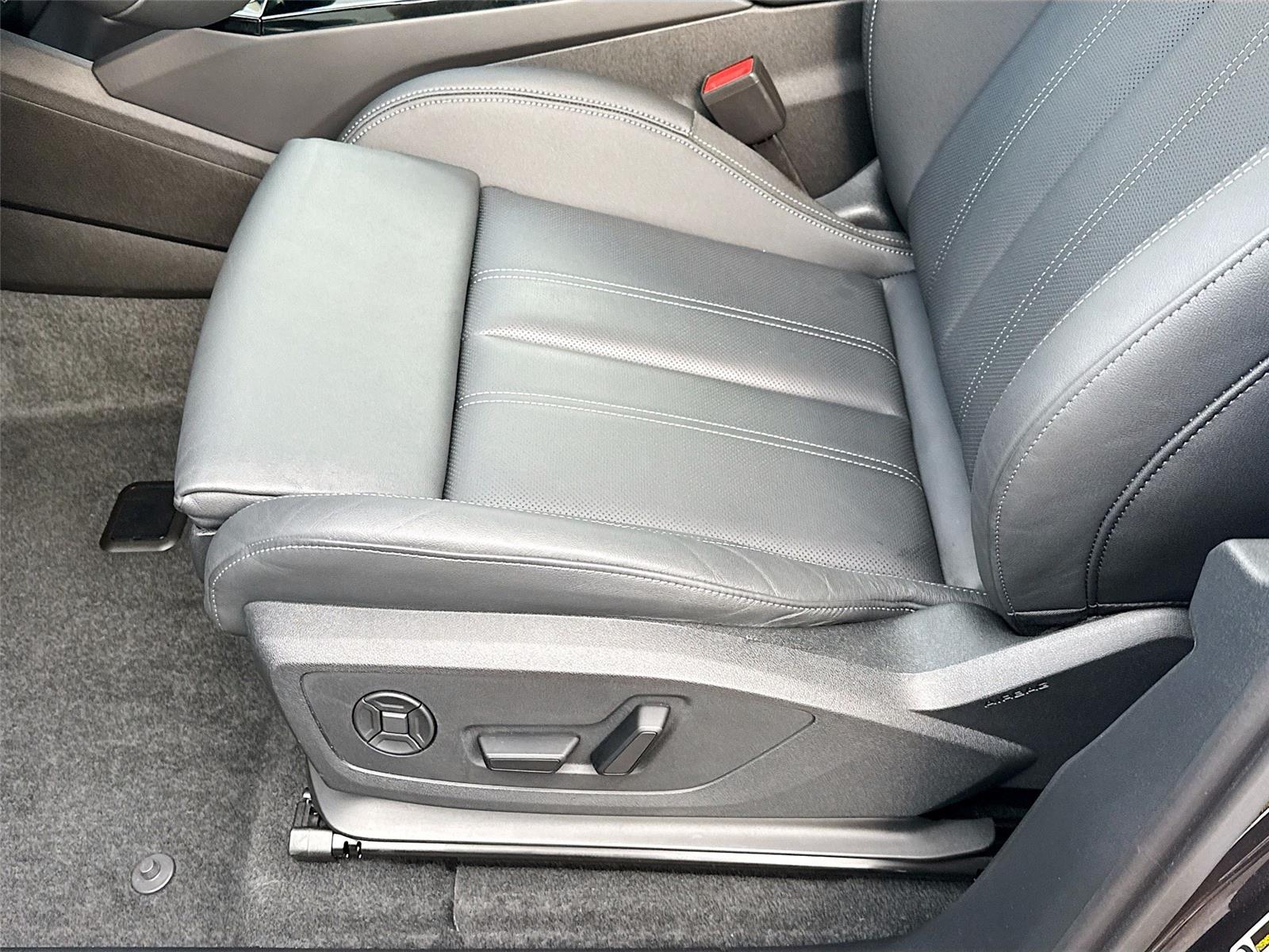 2025 Audi Q6 e-tron Sportback Prestige