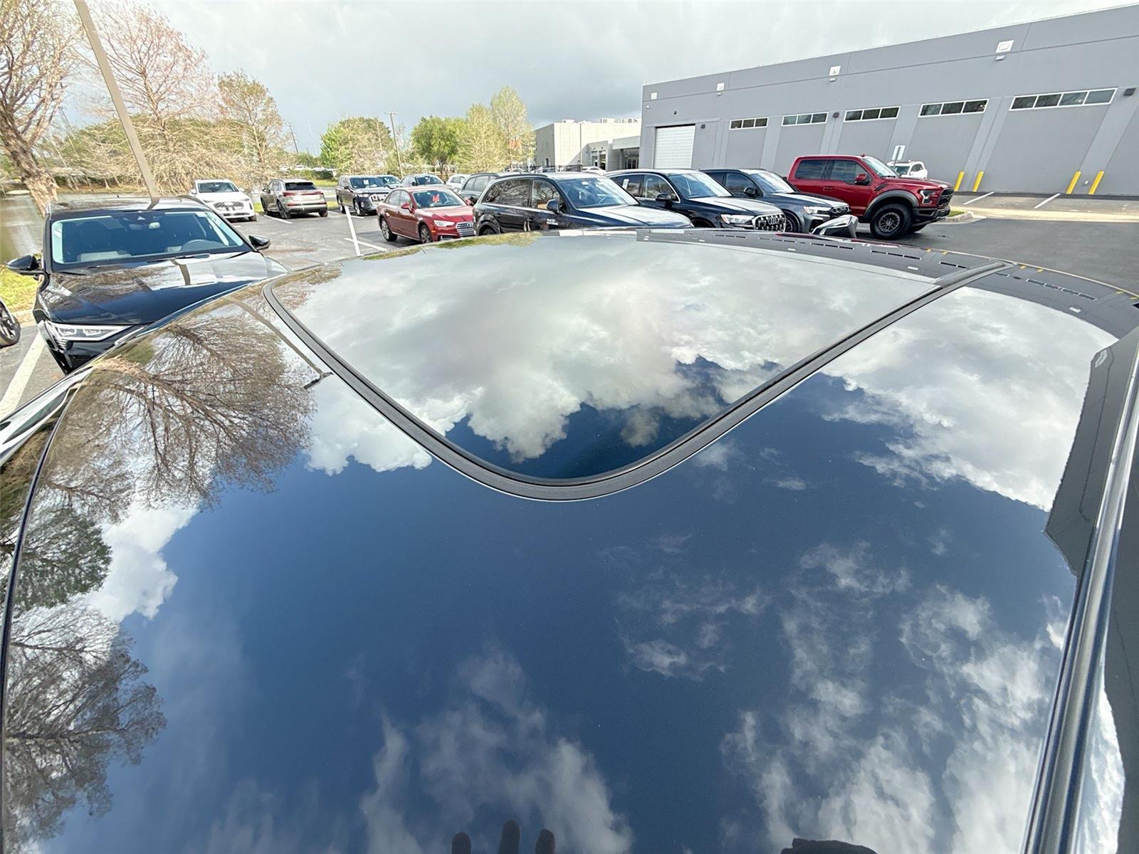 2025 Audi Q6 e-tron Sportback Prestige