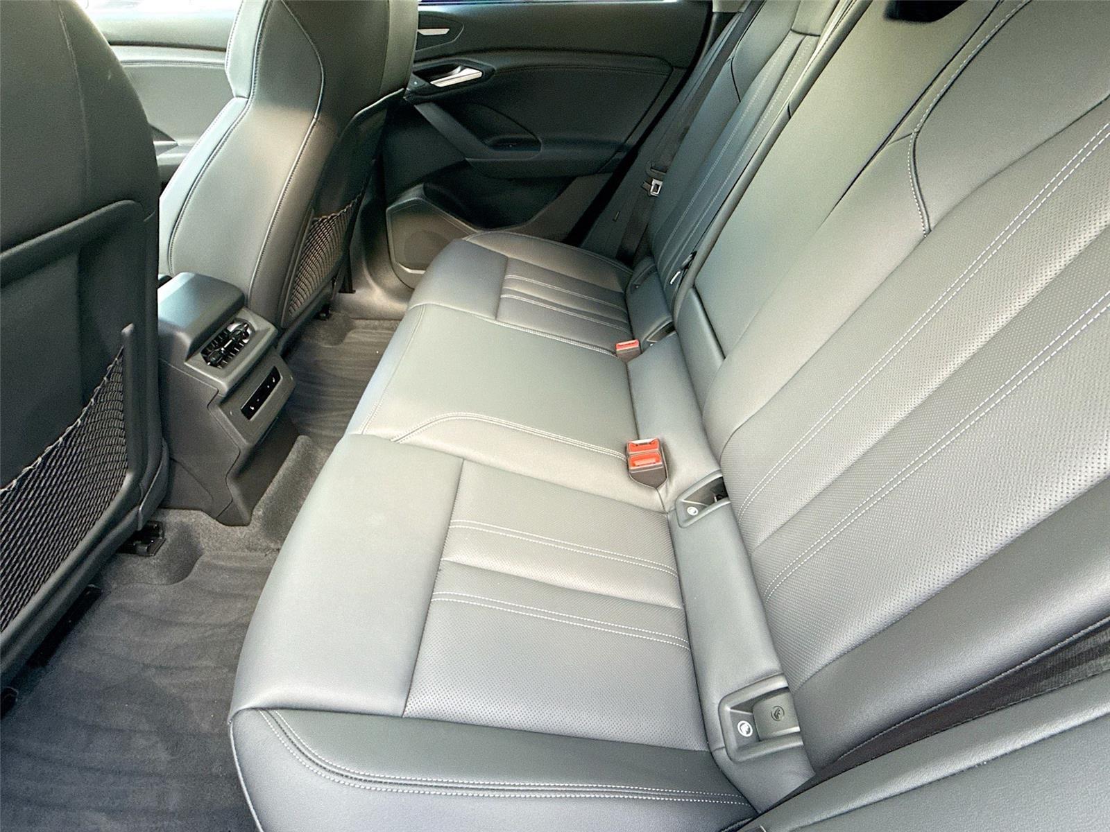 2025 Audi Q6 e-tron Sportback Prestige