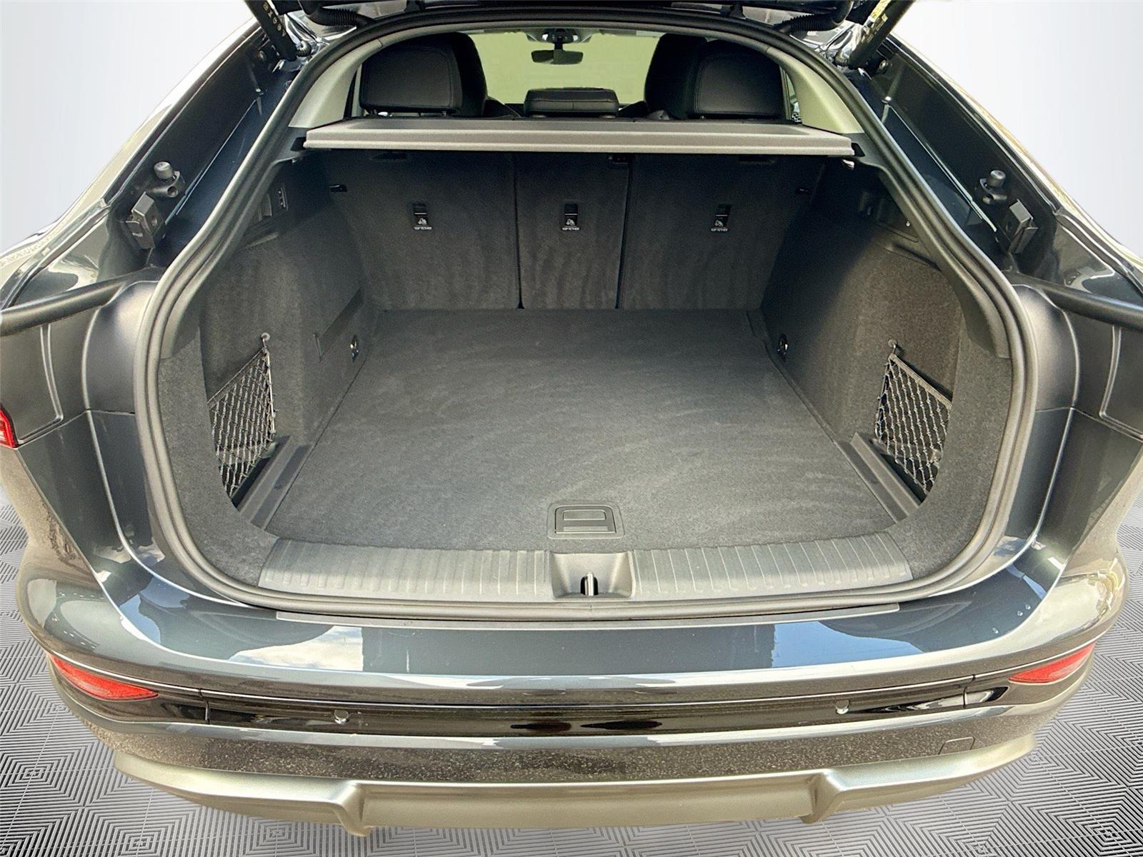 2025 Audi Q6 e-tron Sportback Prestige