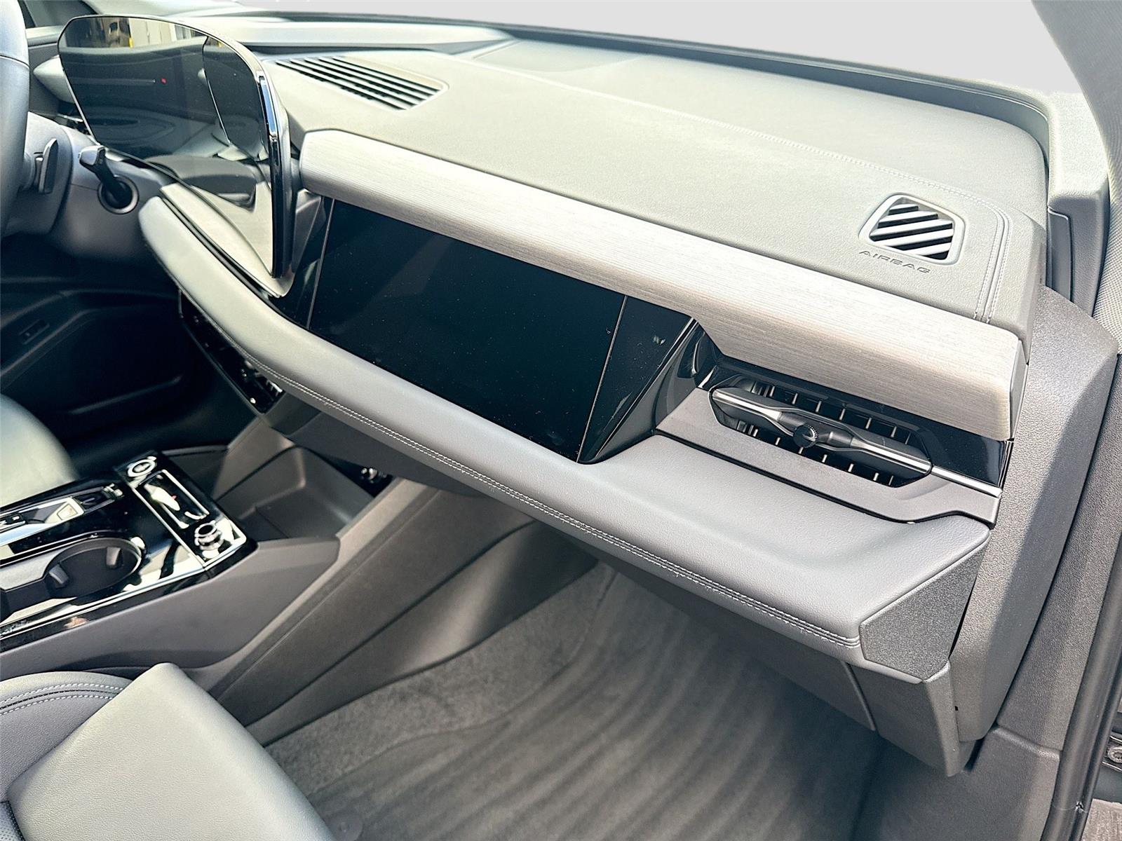 2025 Audi Q6 e-tron Sportback Prestige