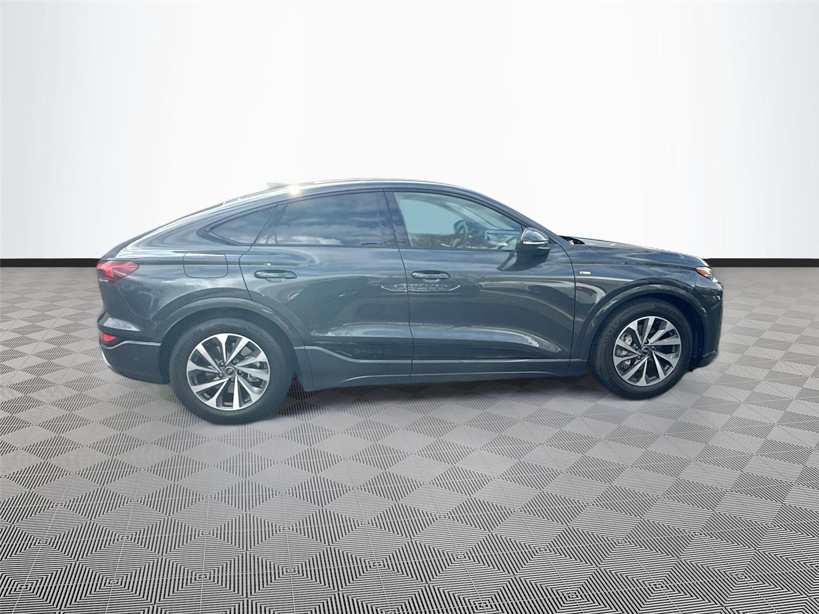 2025 Audi Q6 e-tron Sportback Prestige