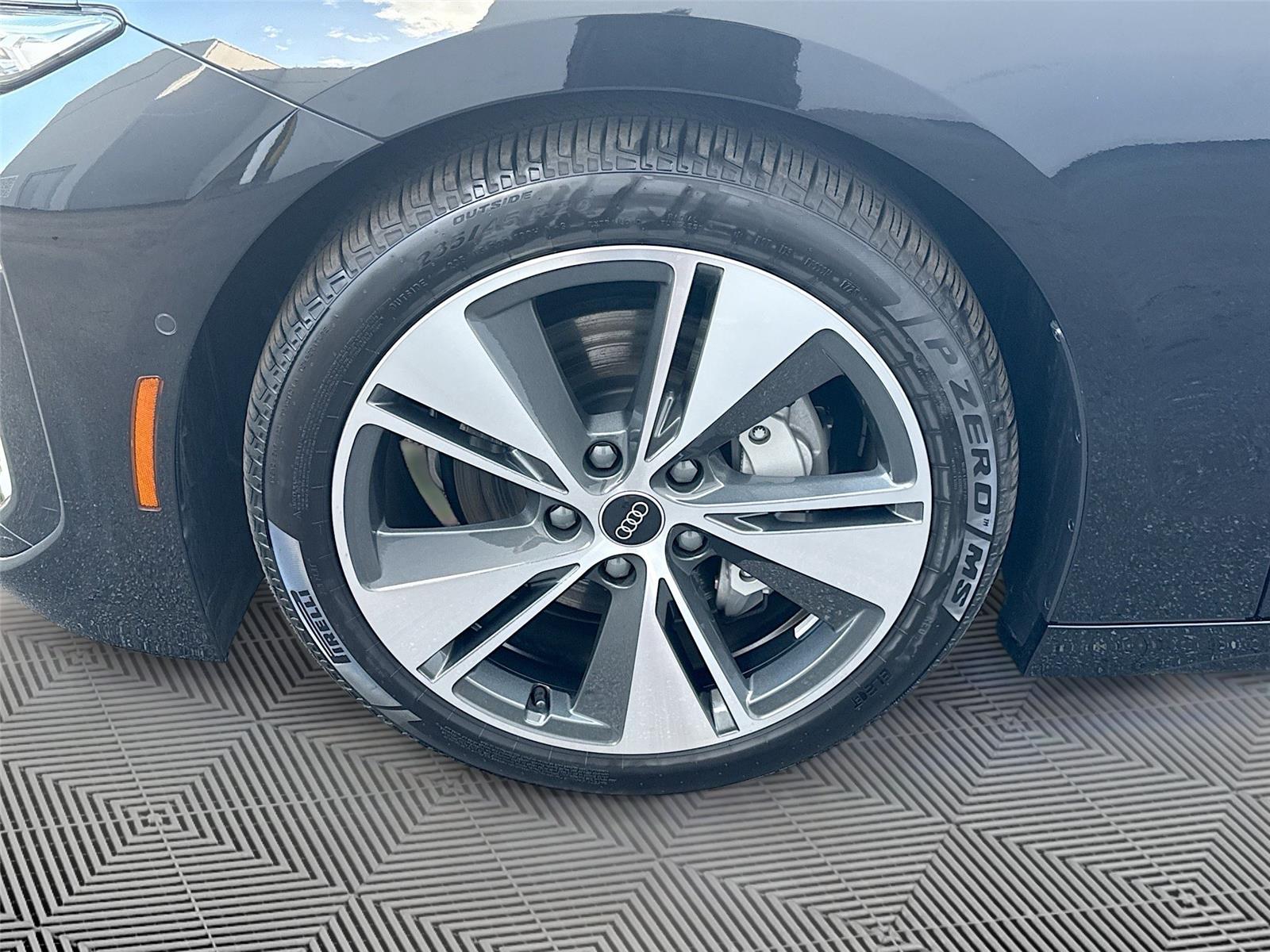 2025 Audi A6 e-tron Prestige