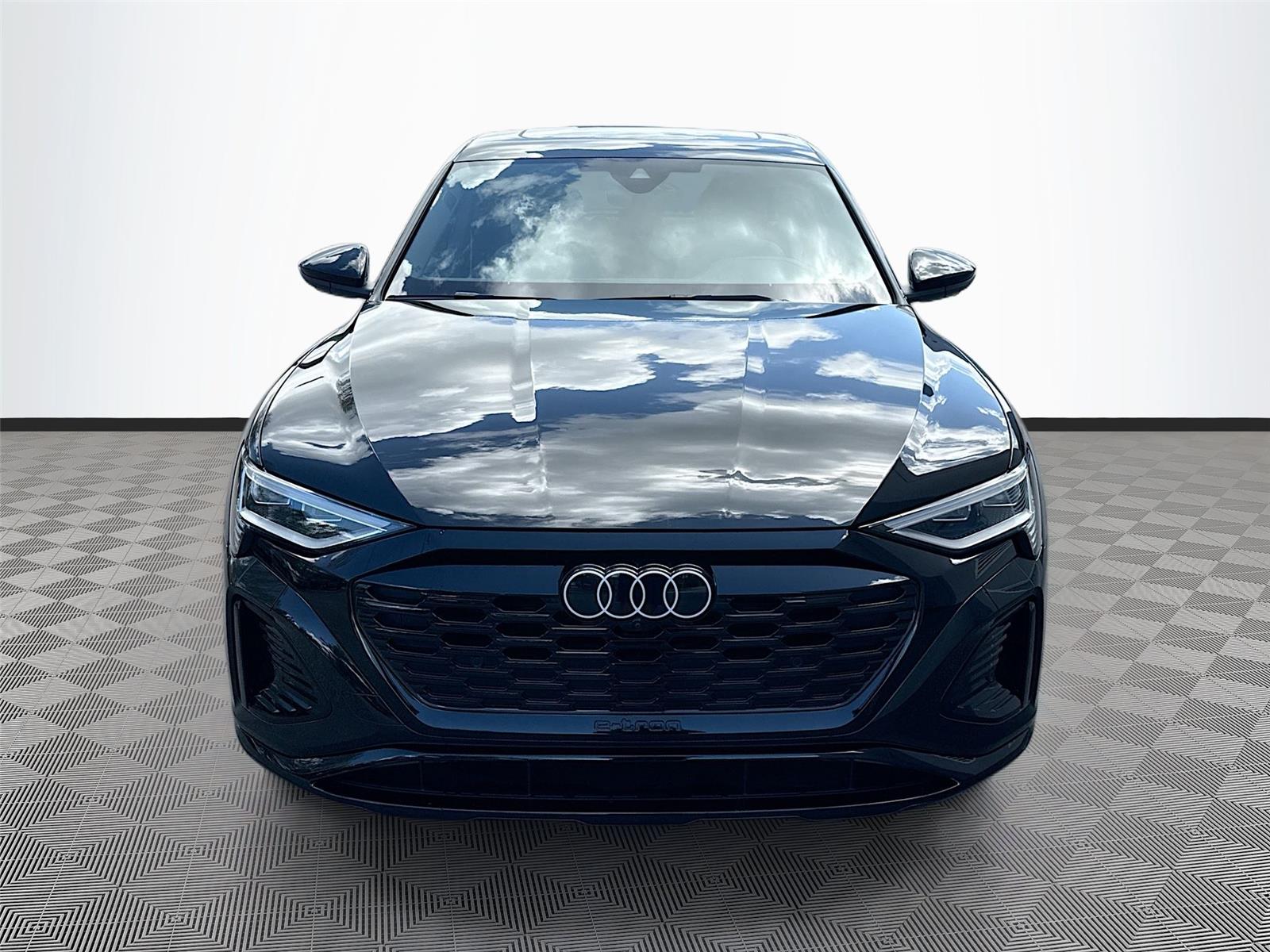 2024 Audi Q8 e-tron Sportback S line Premium Plus