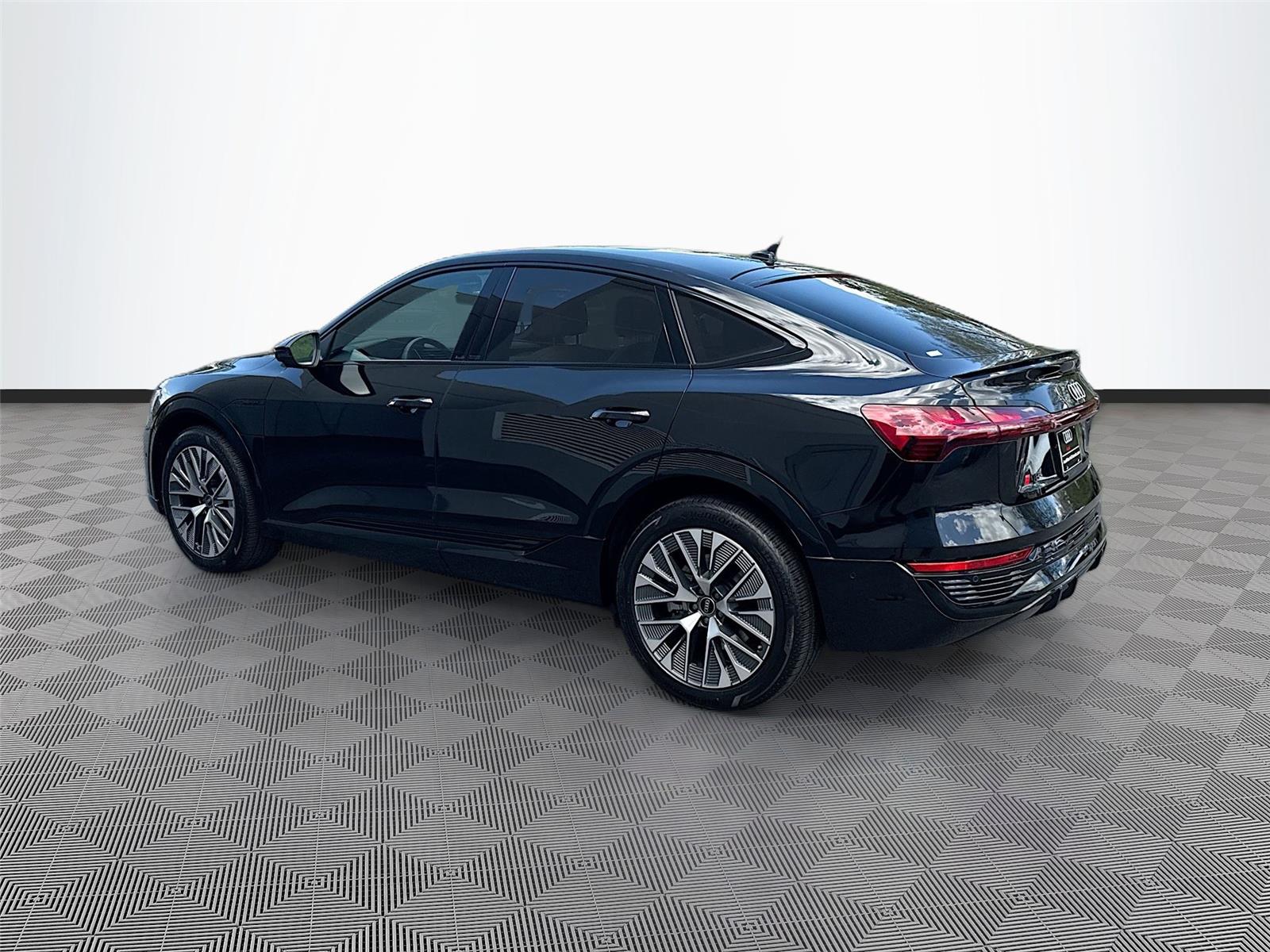 2024 Audi Q8 e-tron Sportback S line Premium Plus