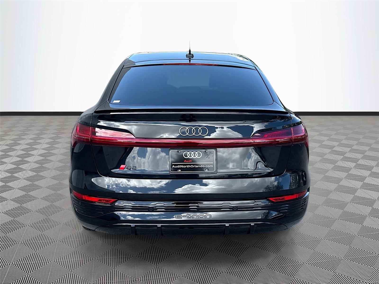 2024 Audi Q8 e-tron Sportback S line Premium Plus