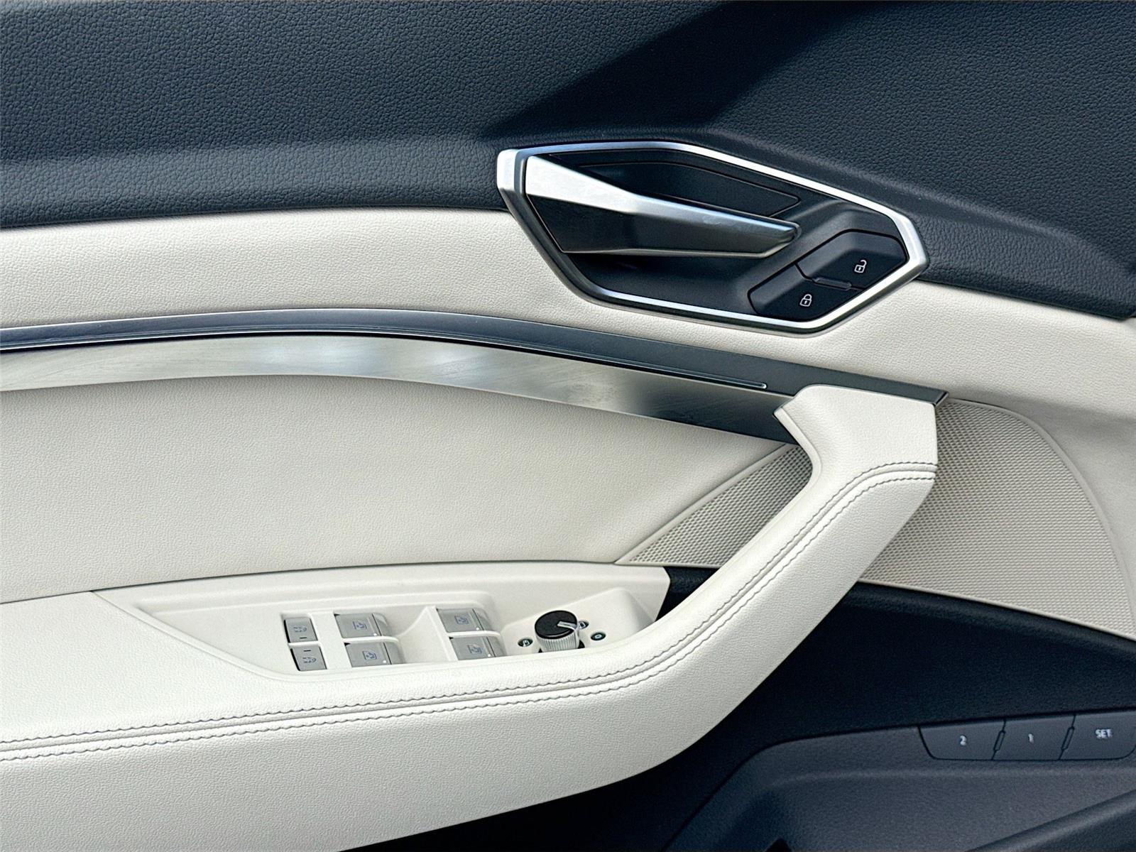 2024 Audi Q8 e-tron Sportback S line Premium Plus