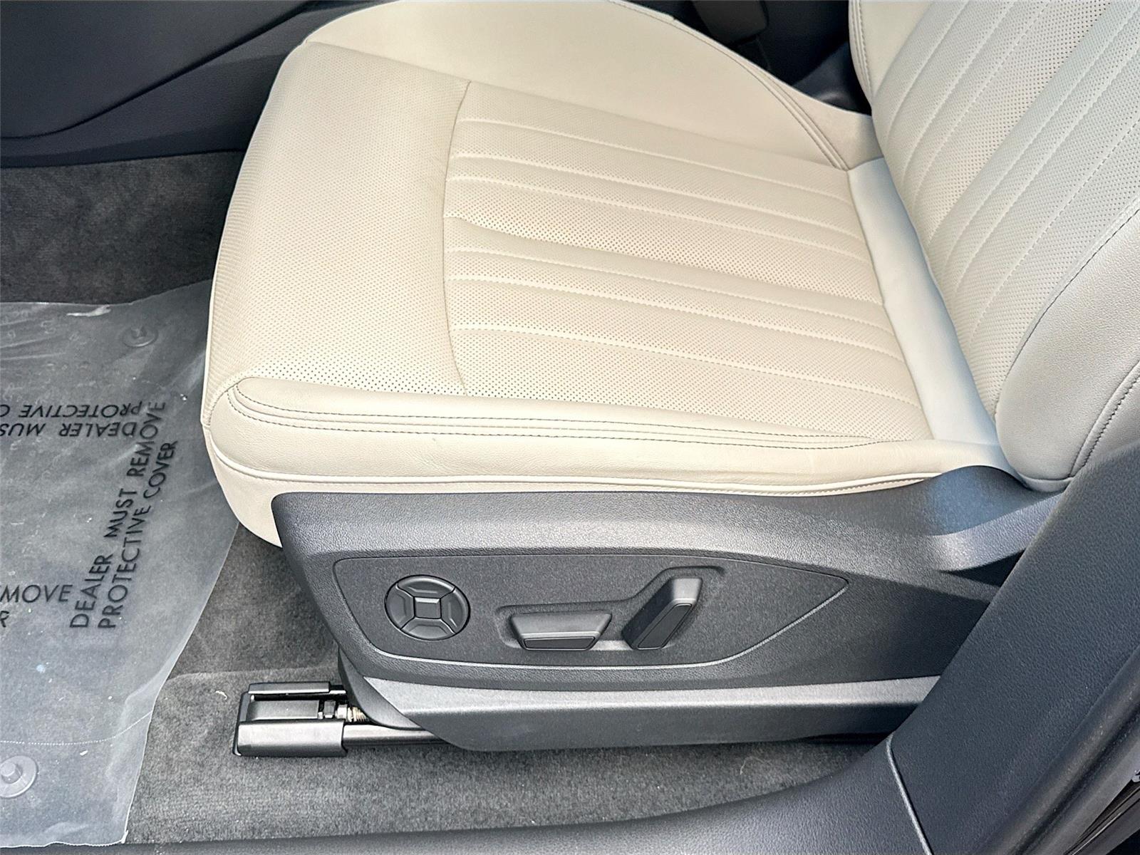 2024 Audi Q8 e-tron Sportback S line Premium Plus