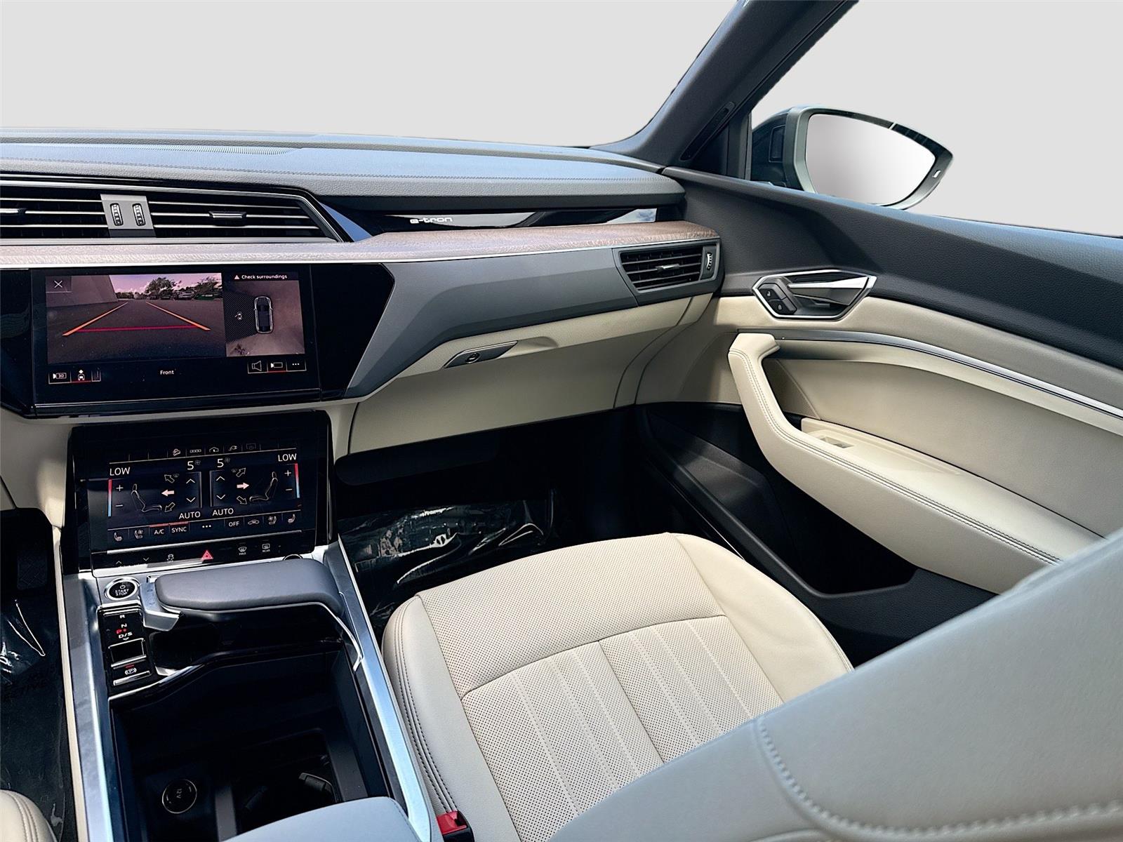 2024 Audi Q8 e-tron Sportback S line Premium Plus