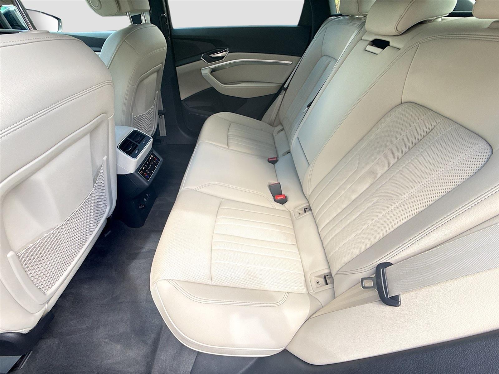 2024 Audi Q8 e-tron Sportback S line Premium Plus