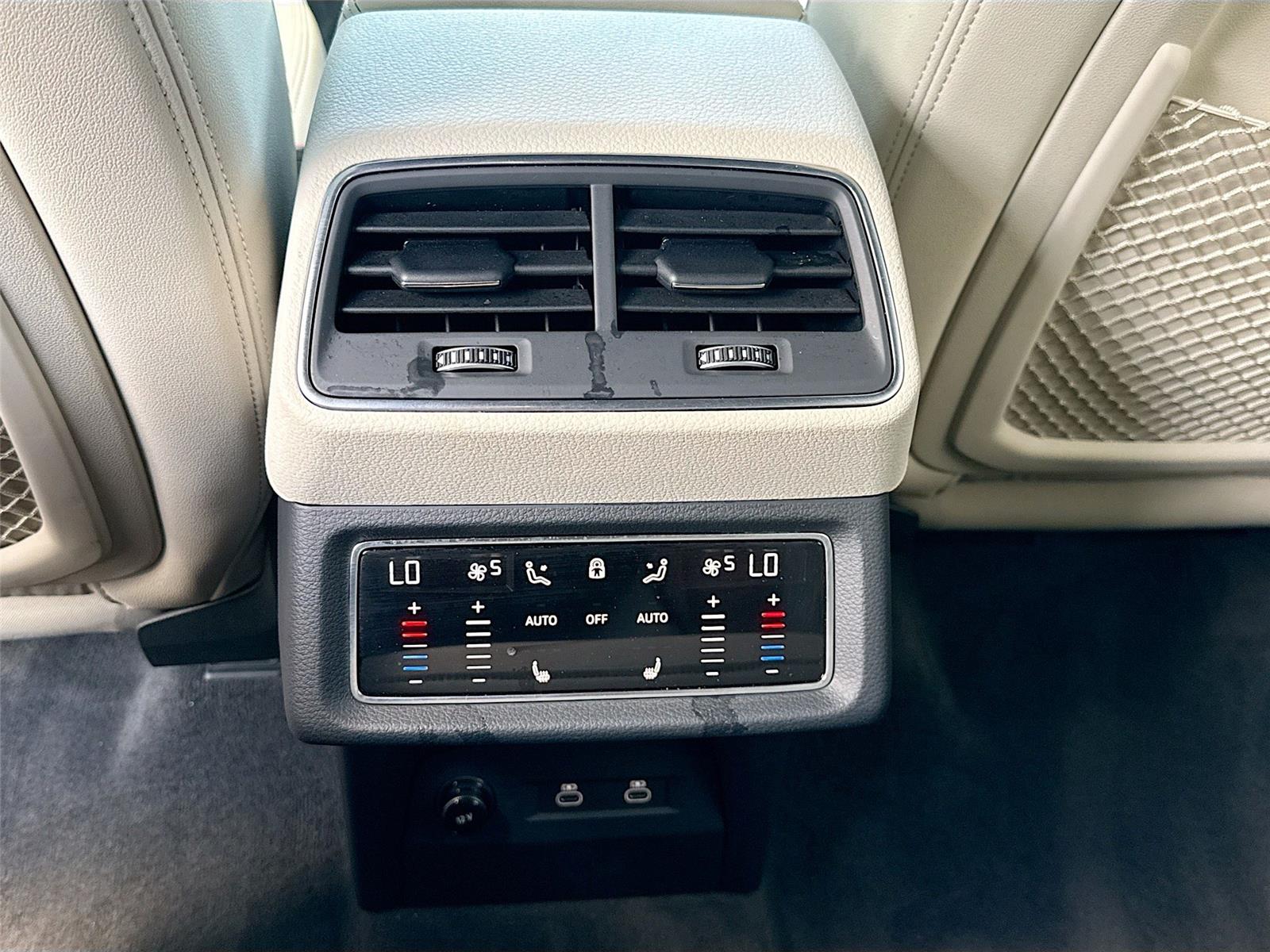 2024 Audi Q8 e-tron Sportback S line Premium Plus